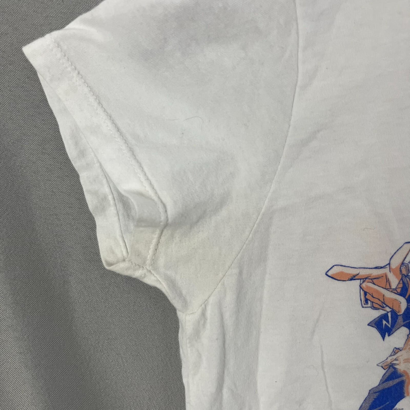 My Hero Academia Women’s T-Shirt Size Small Anime Graphic Tee Funimation White - Thumbnail 4