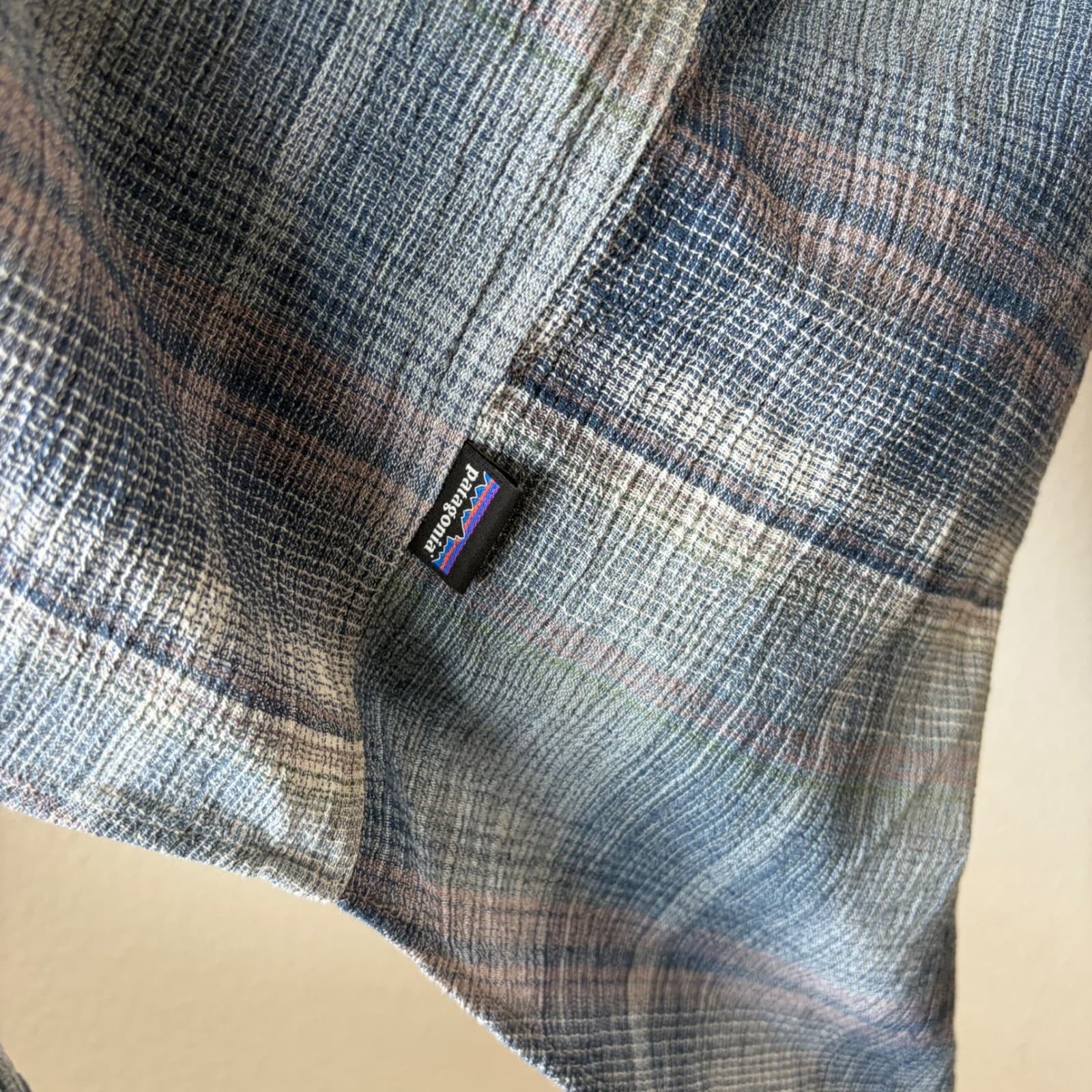 Patagonia Button Shirt Mens Medium Blue Plaid Organic Cotton Gauze Long Sleeve - Thumbnail 3