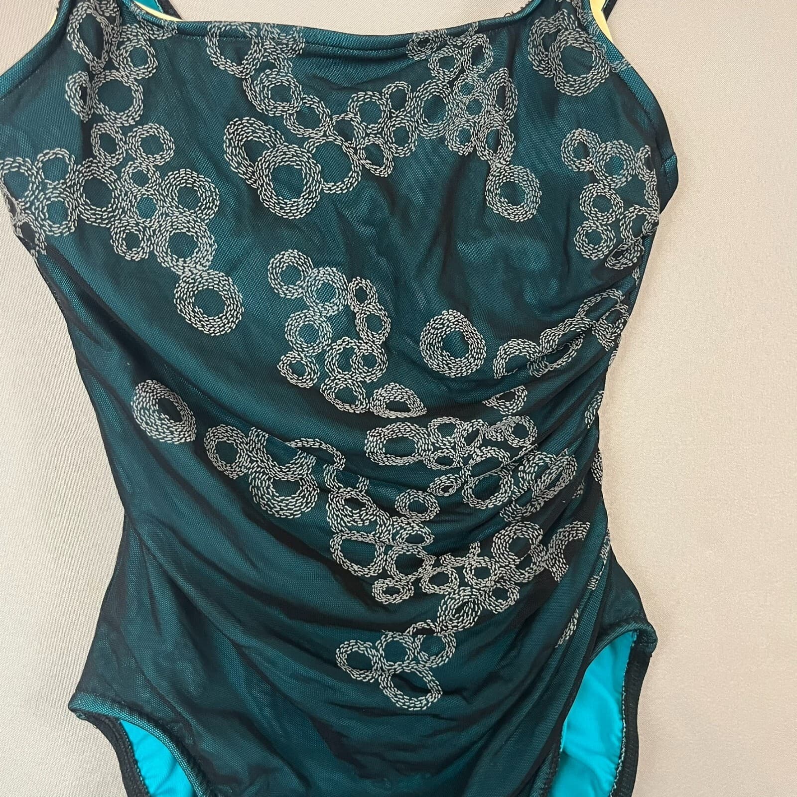Miraclesuit Swimsuit Women's 8 Deep Green Mesh Stretch One Piece Built In Bra - Thumbnail 2