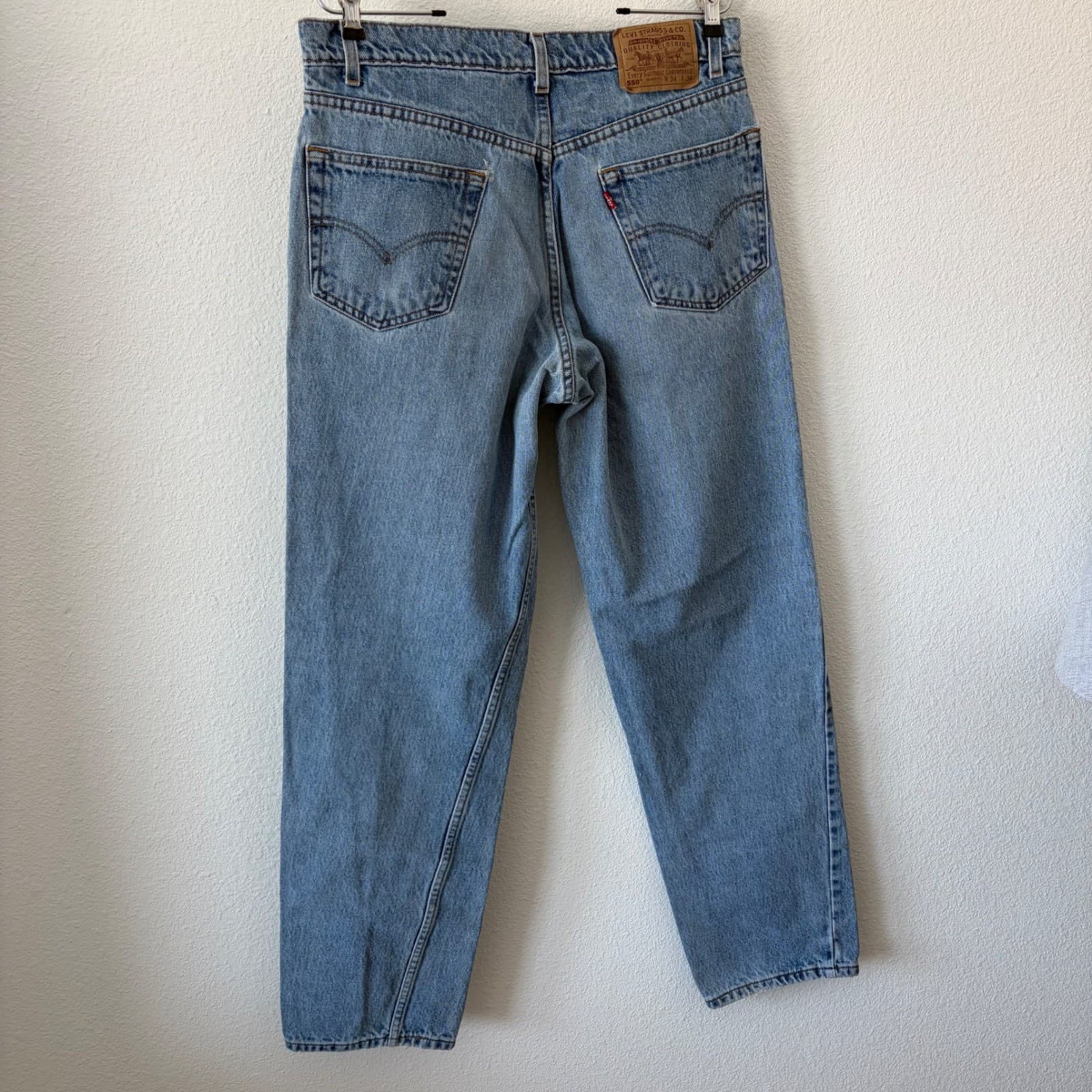 Levi 550 Relaxed Fit Jeans Mens 34x34 Light Wash Vintage 1998 Denim Tapered Leg - Thumbnail 4