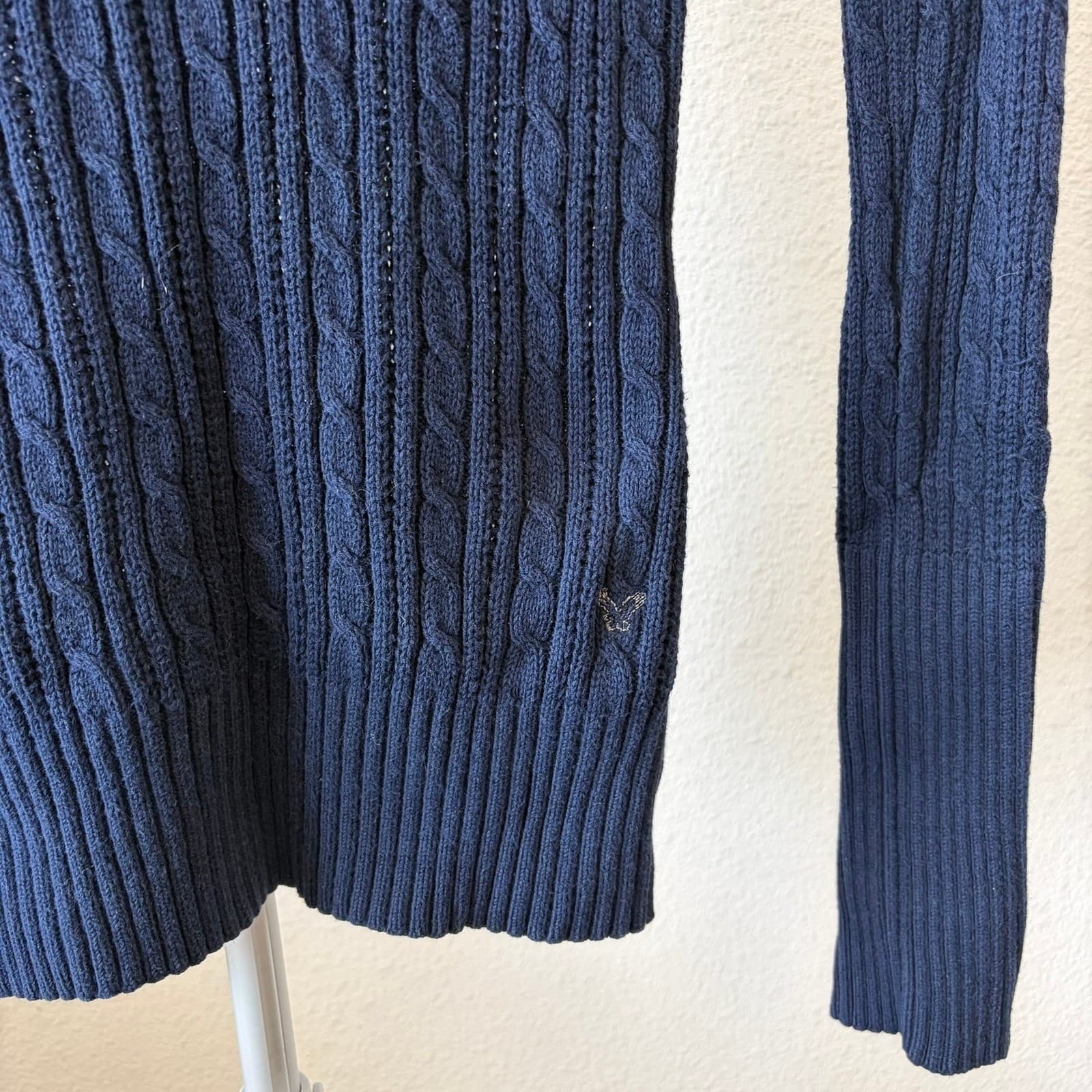 American Eagle Sweater Womens Small Navy Blue Cable Knit VNeck Y2K Preppy Cotton - Thumbnail 2