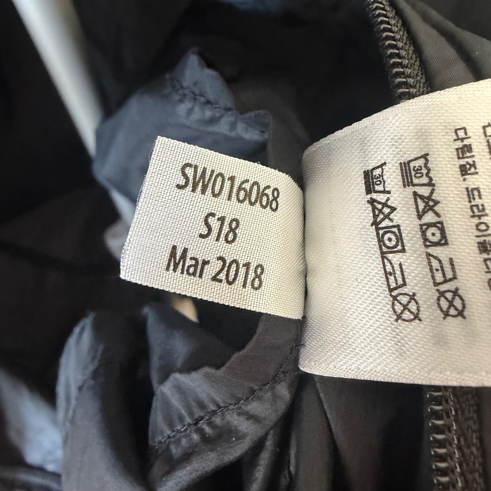 Smartwool Ultra Light Sport Jacket Mens Medium Black Windbreaker Merino Packable - Thumbnail 7