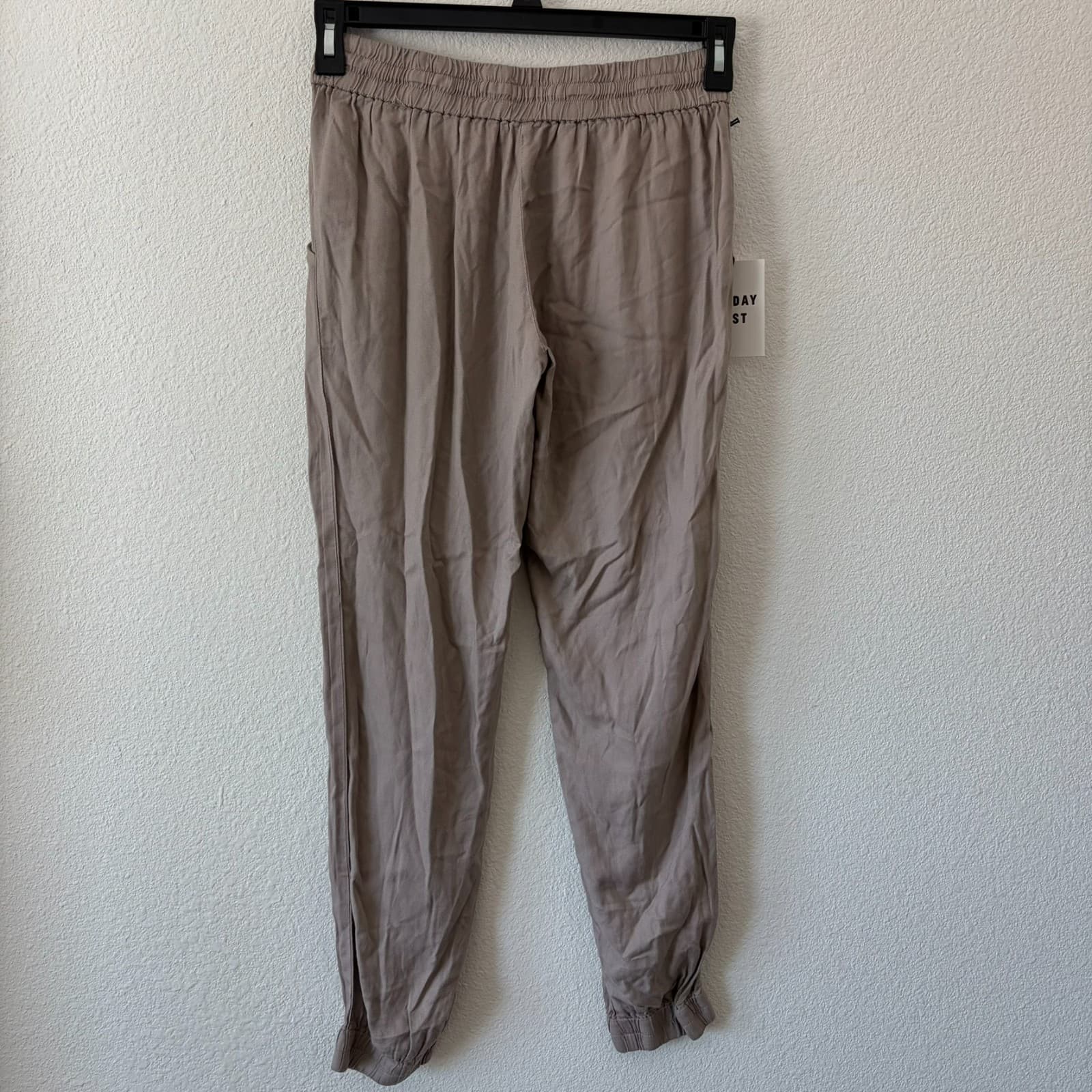 NWT Sunday Best Aritzia Tan Beige Los Feliz Jogger Lounge Pants Womens Small - Thumbnail 3