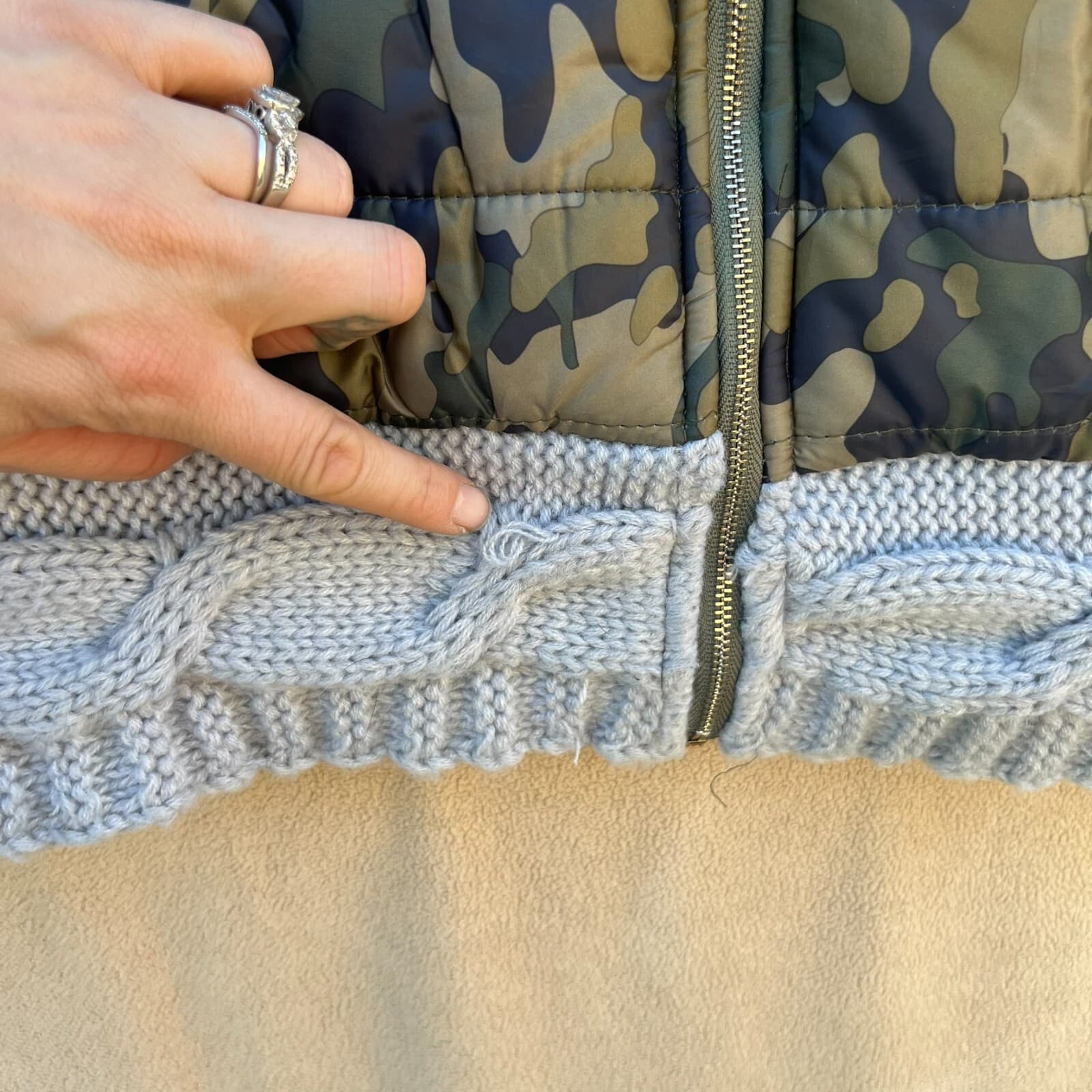 Camoflauge Military Hippie Women’s Camo Puffer Jacket Cable Knit Hooded Sz M/L - Thumbnail 2