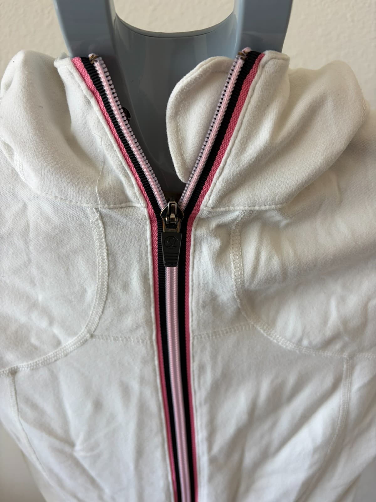 Lululemon Hoodie 4 White Zip Up Stripe Zipper Trim Logo Sleeve Nylon Lycra Gym - Thumbnail 3