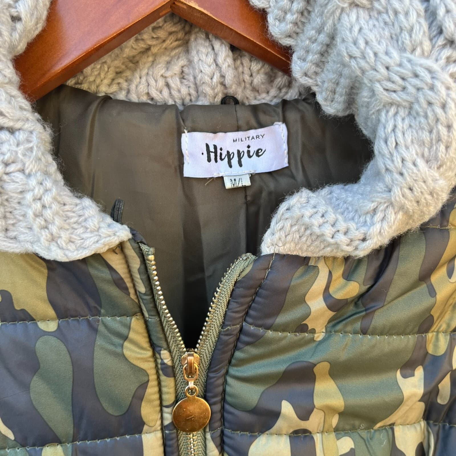 Camoflauge Military Hippie Women’s Camo Puffer Jacket Cable Knit Hooded Sz M/L - Thumbnail 4