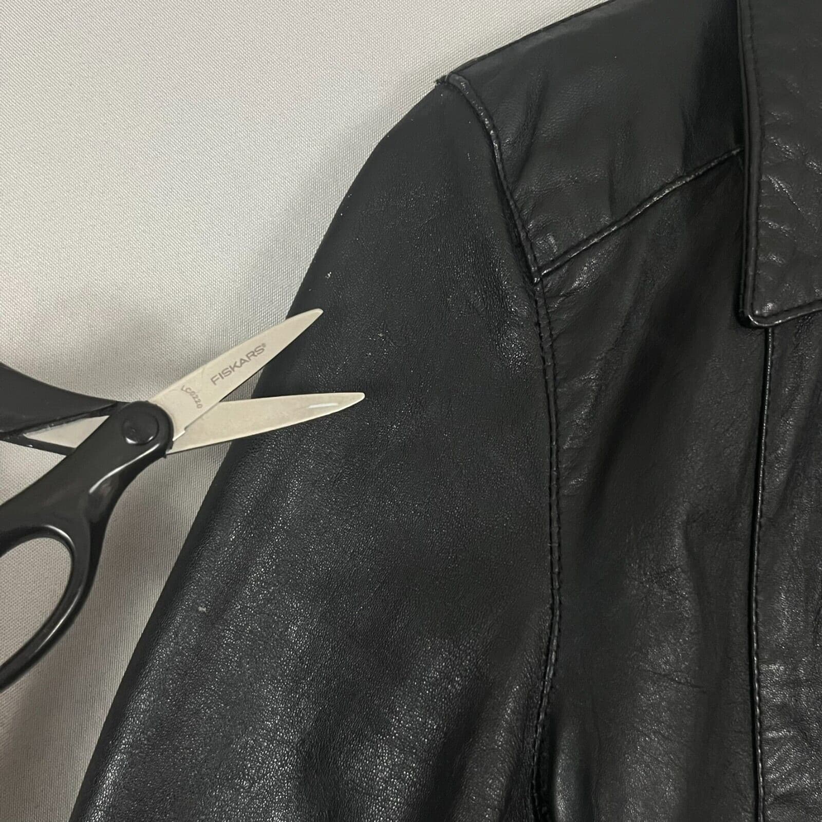 Vintage Vera Pelle Black Leather Jacket Women's Sz 44 Biker Italian 90s Chic - Thumbnail 3