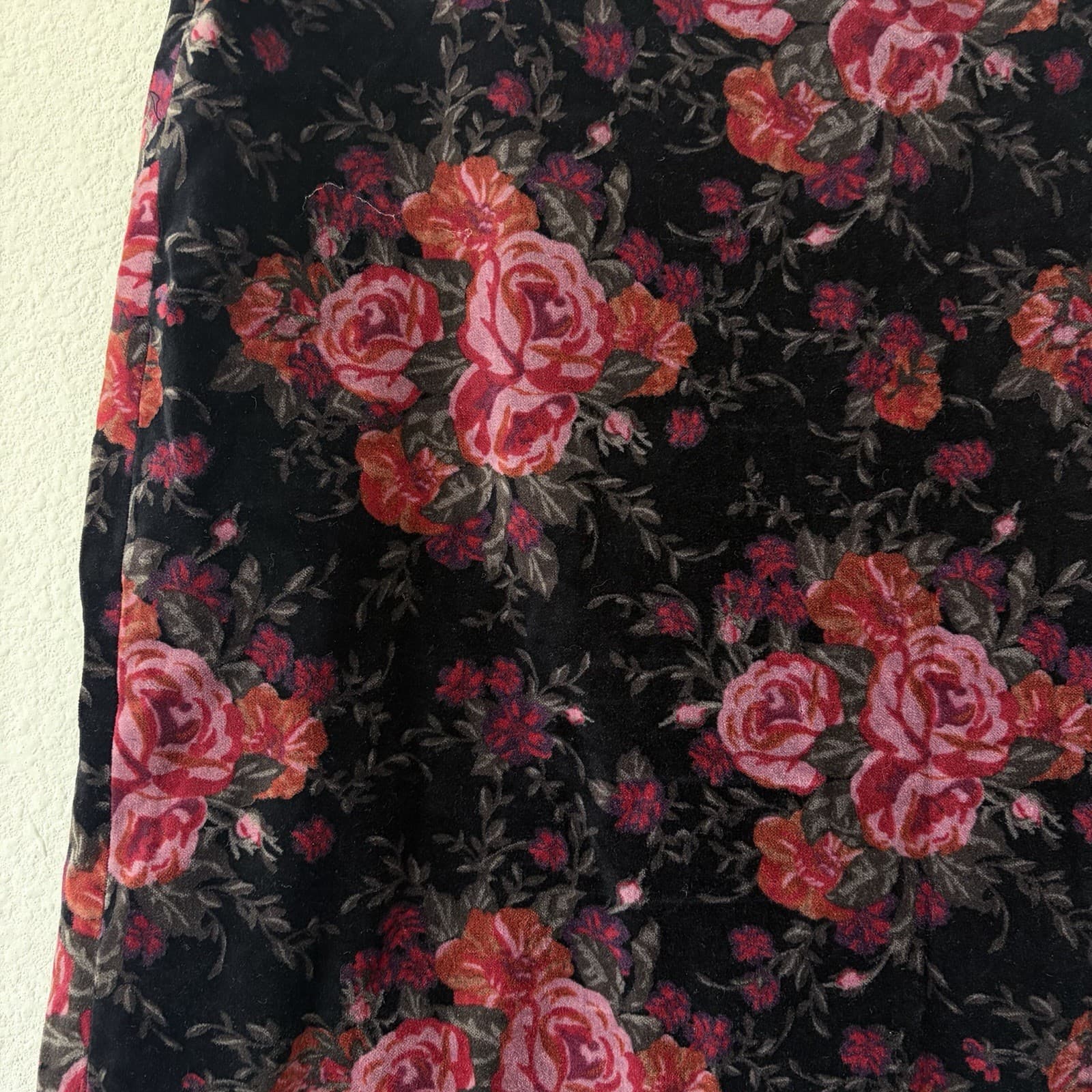 Dark Romantic Velvet Skirt Rose Floral Vintage H&M Mini Pencil Sz 18 Gothic - Thumbnail 2
