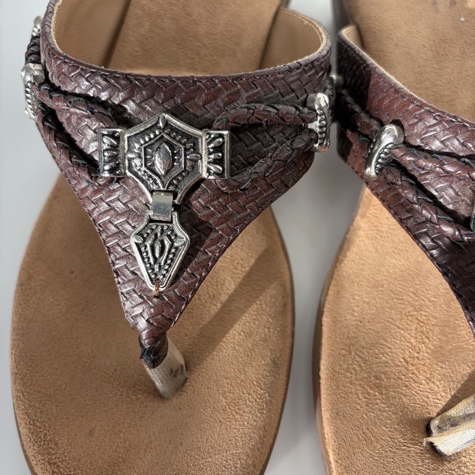 G.H Bass & Co Brown Lucy Sandals Faux Leather Boho Biker Silver Womens Sz 9M - Thumbnail 3