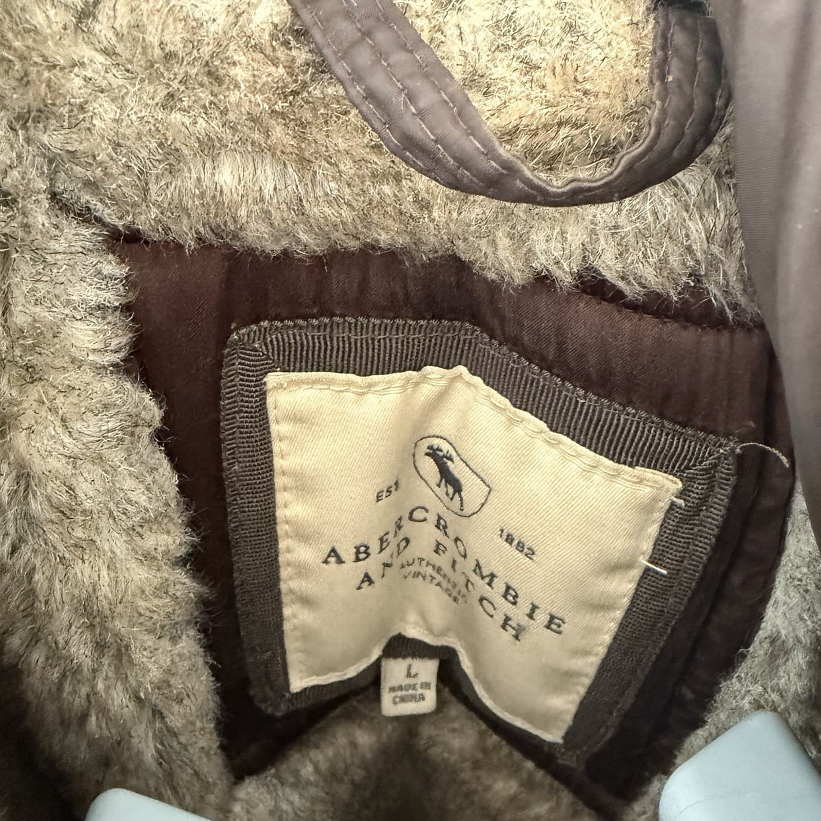 Abercrombie & Fitch Fur Down Puffer Jacket Large Woman’s Brown Faux Lining Y2K - Thumbnail 3