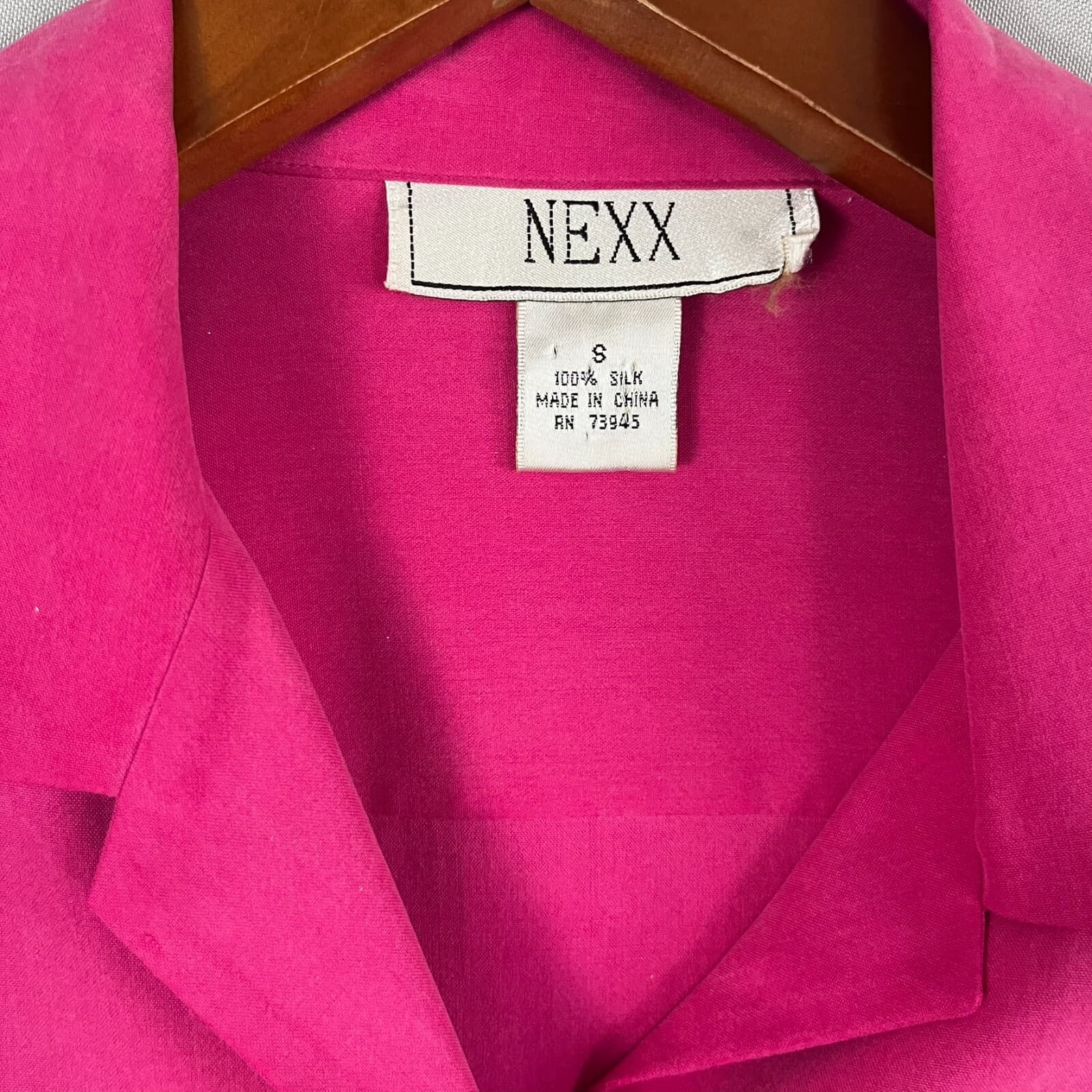 Nexx Womens Silk Button Shirt Sz Small Hot Pink Vintage Business Casual Office - Thumbnail 3