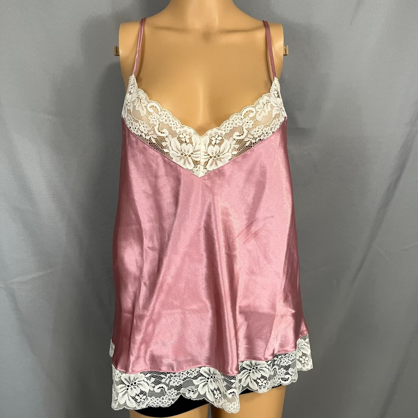 Frederick's of Hollywood Camisole & Shorts Set Womens Pink L Lace Trim Sleepwear - Thumbnail 2