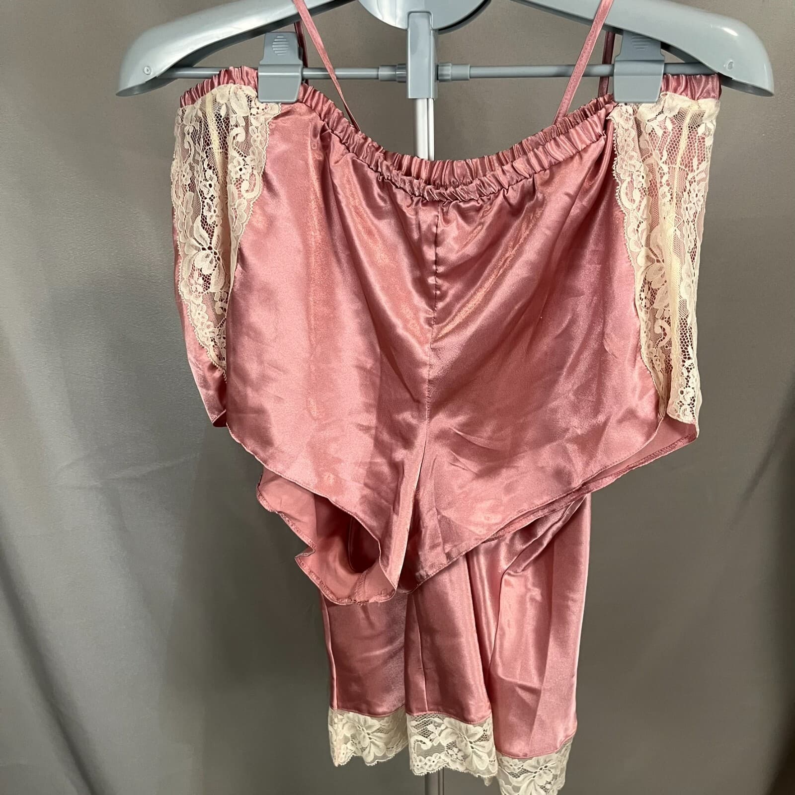 Frederick's of Hollywood Camisole & Shorts Set Womens Pink L Lace Trim Sleepwear - Thumbnail 4