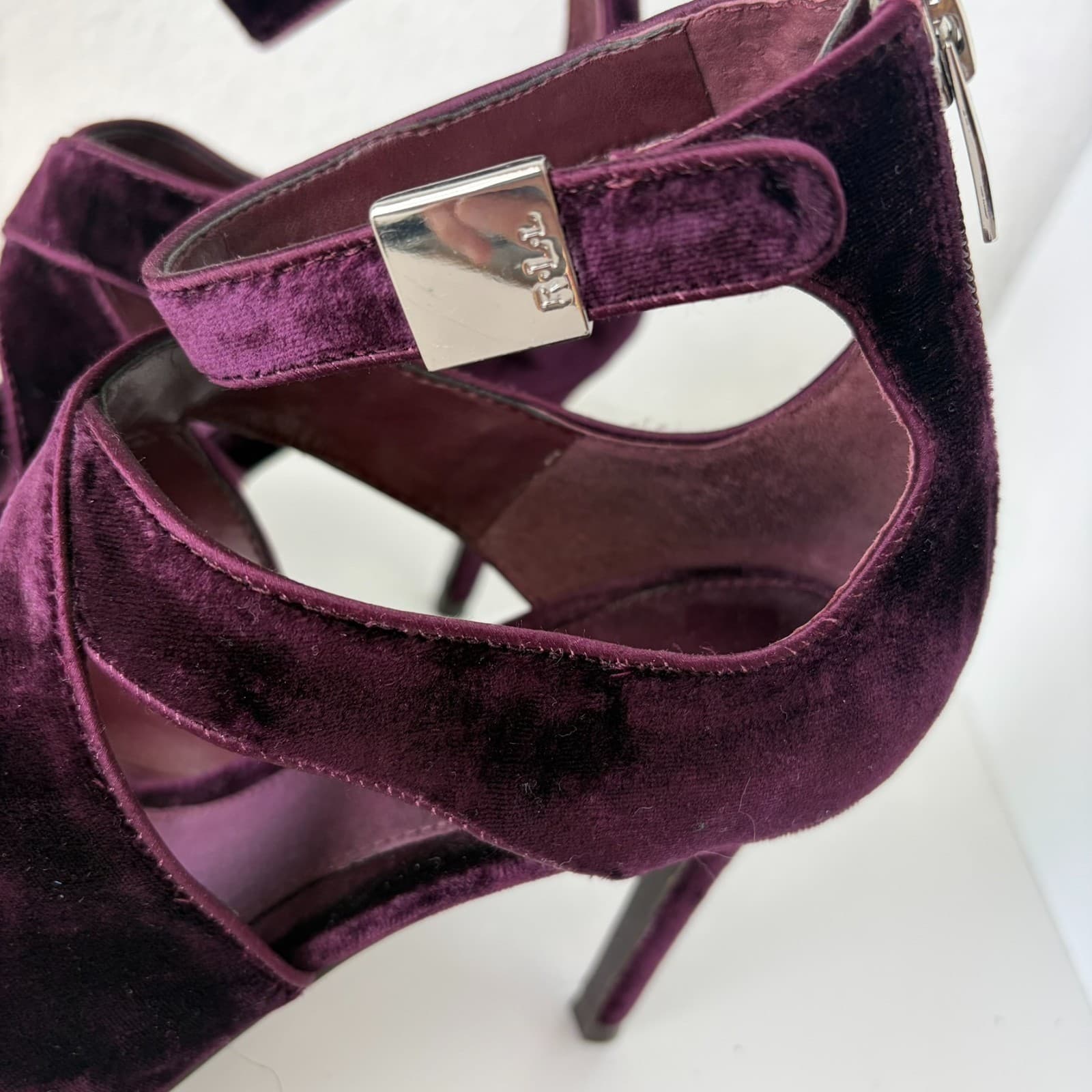 Lauren Ralph Lauren Tyra Peep Toe Purple Velvet Sandal Size 6.5B Burgundy Formal - Thumbnail 3