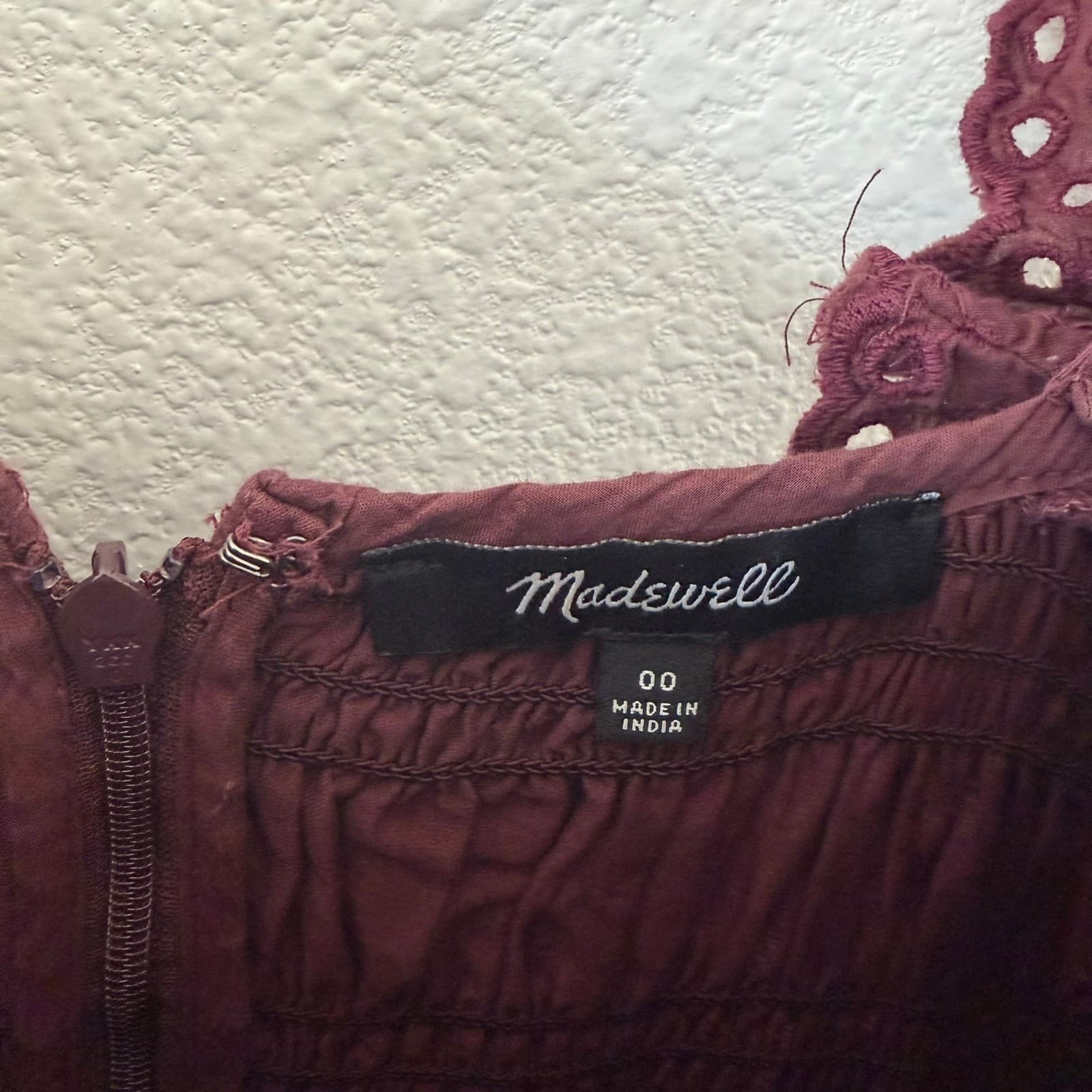 Madewell Midi Dress Women 00 Burgundy Eyelet Smocked Tiered Pockets Cottagecore - Thumbnail 2