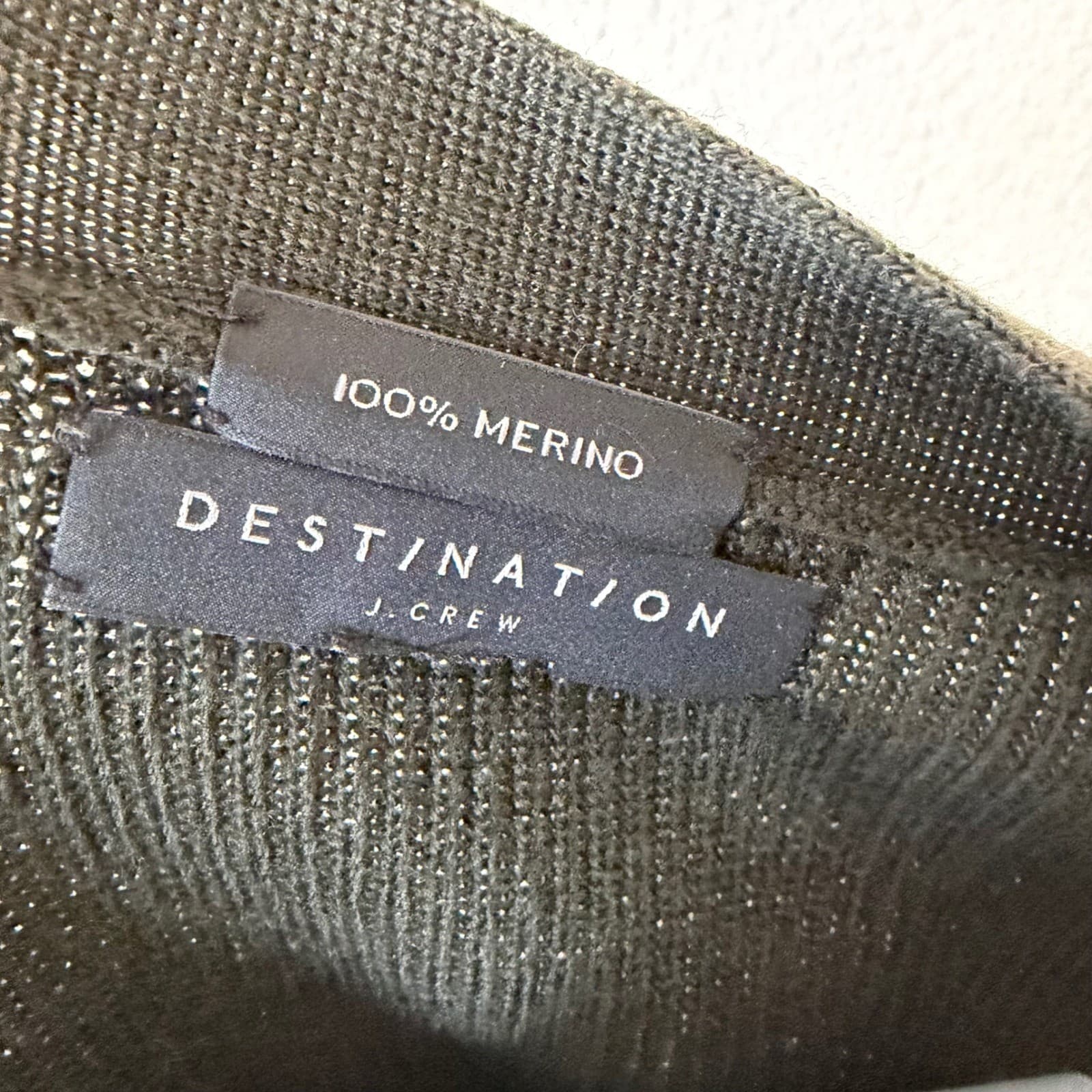 J. Crew Cardigan Mens Large Green 100% Merino Wool Destination V-Neck Sweater - Thumbnail 4