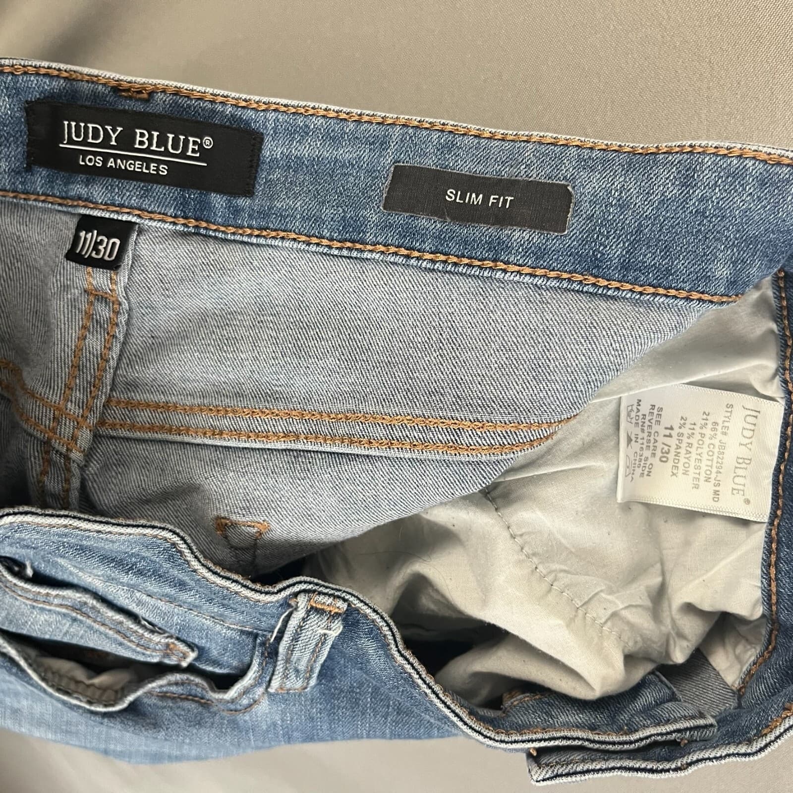 Judy Blue Jeans Women's 11/30 Blue Denim Cotton Stretch Tapered Leg Zip Fly - Thumbnail 5