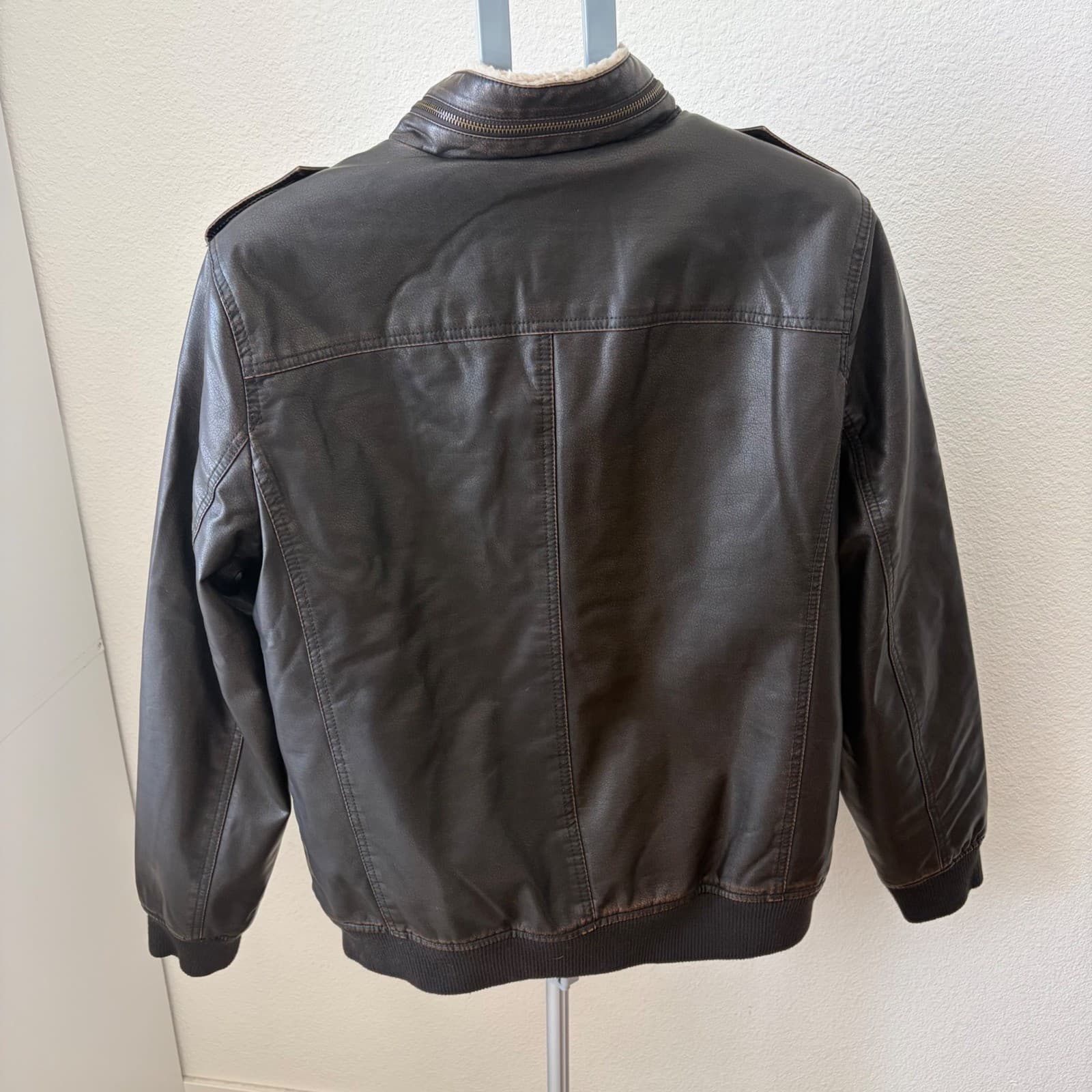 Levi's Faux Leather Bomber Jacket Men Size M Brown Sherpa Lined Moto LM8RU476 - Thumbnail 4