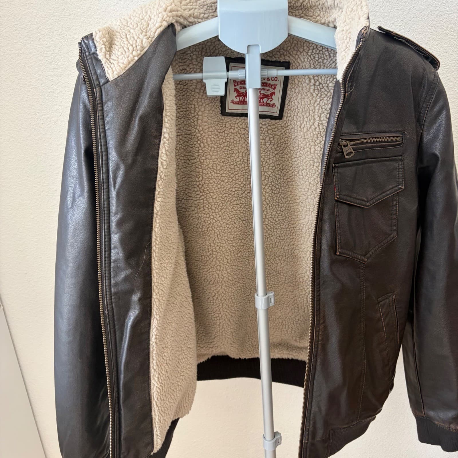 Levi's Faux Leather Bomber Jacket Men Size M Brown Sherpa Lined Moto LM8RU476 - Thumbnail 5