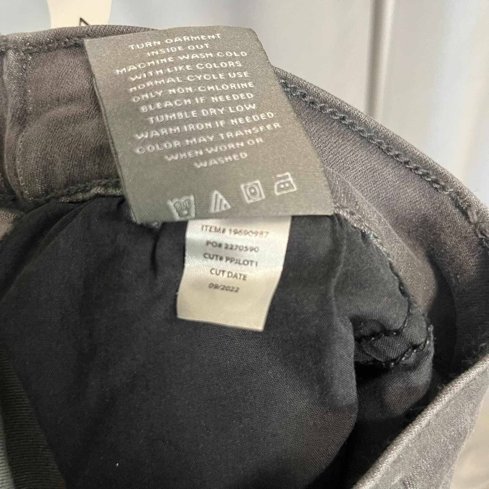 Torrid Jeans Sz 3/ 22-24/3X Gray Crop Pull on Boyfriend Straight Mid-Rise Racer - Thumbnail 6