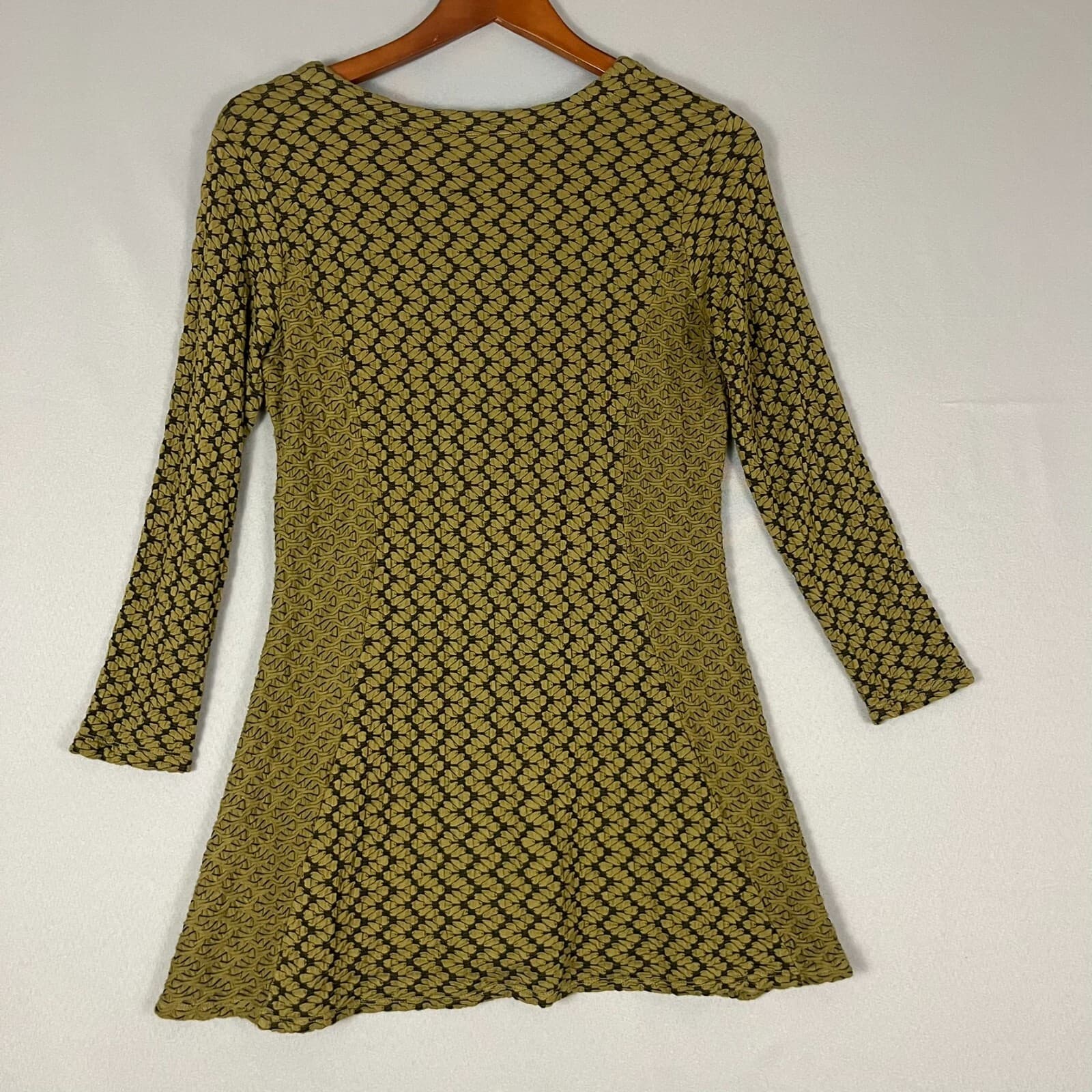 Tianello Tunic Tunic Shirt Women's S Sage Green Python Textured Stretch V-Neck - Thumbnail 4