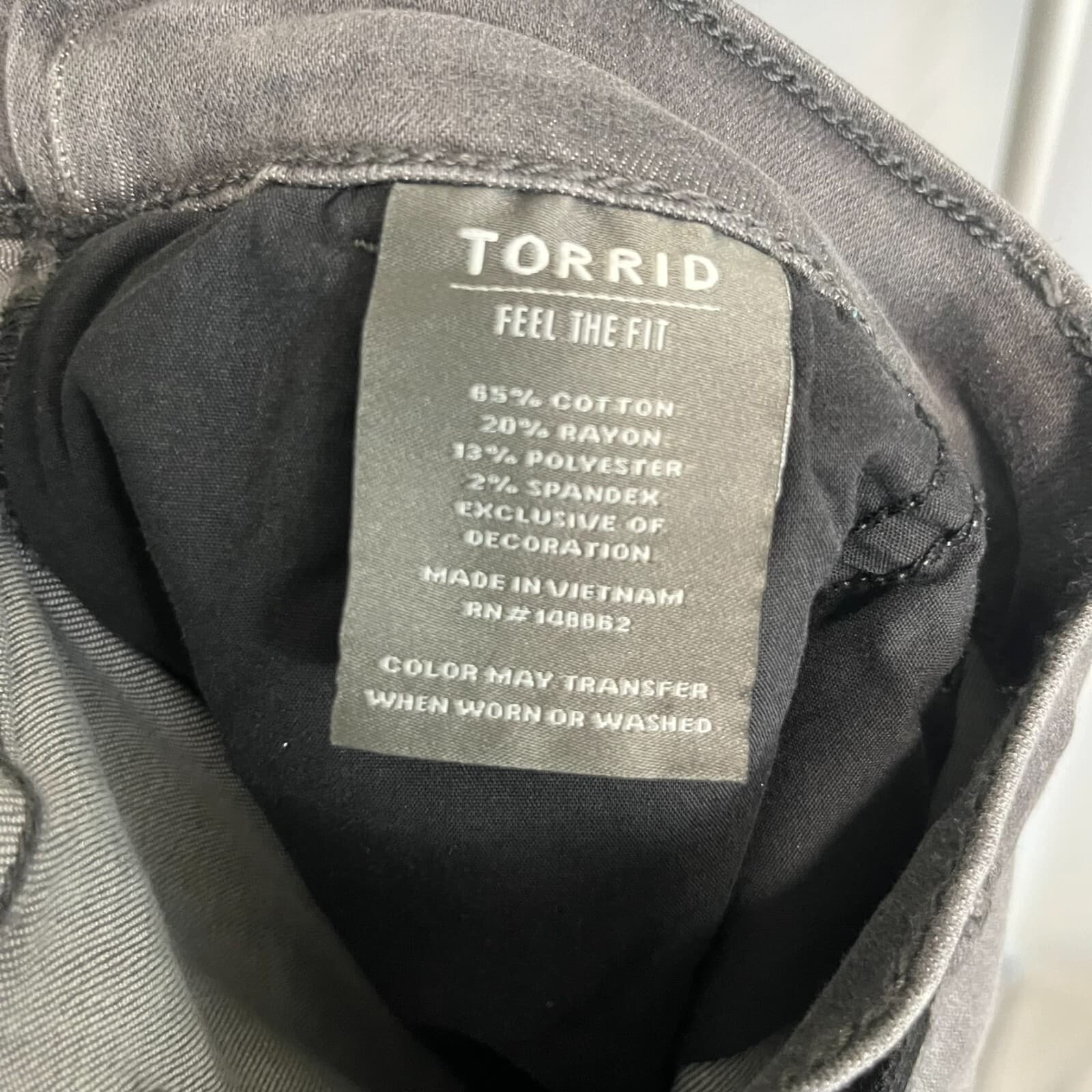 Torrid Jeans Sz 3/ 22-24/3X Gray Crop Pull on Boyfriend Straight Mid-Rise Racer - Thumbnail 5