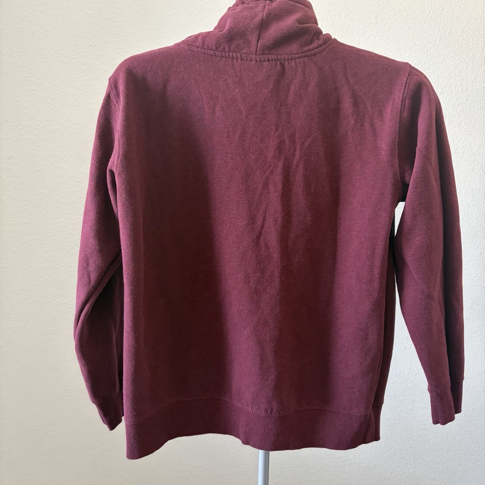 Ariat REAL Sweatshirt Womens MED Burgundy Funnel Neck Pullover Kangaroo Pocket - Thumbnail 3