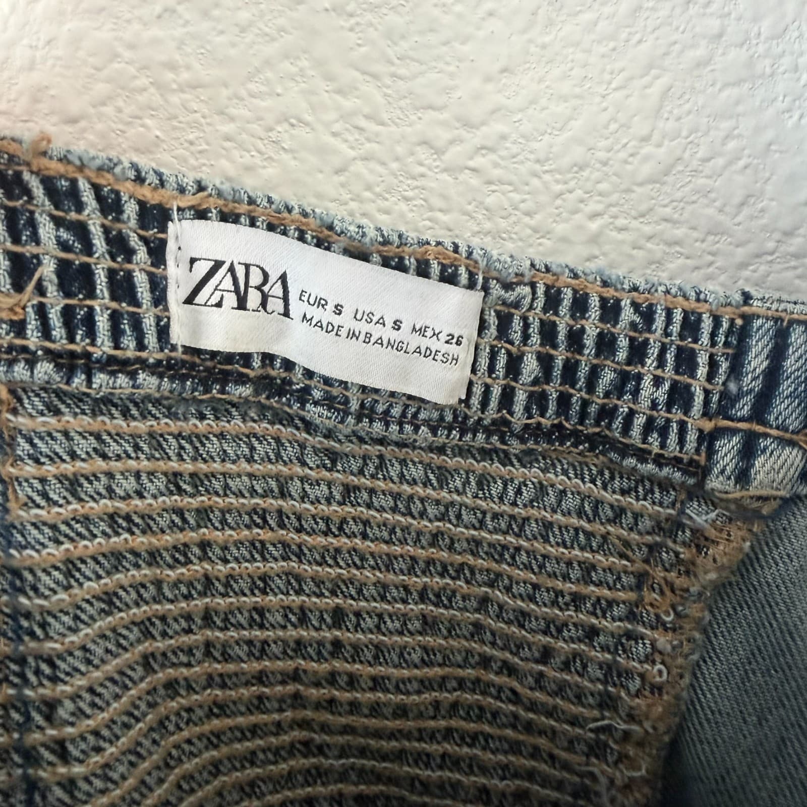 Zara Cargo Jumpsuit SM Adjustable Straps Patch Pockets Smocked Back Blogger Fave - Thumbnail 6