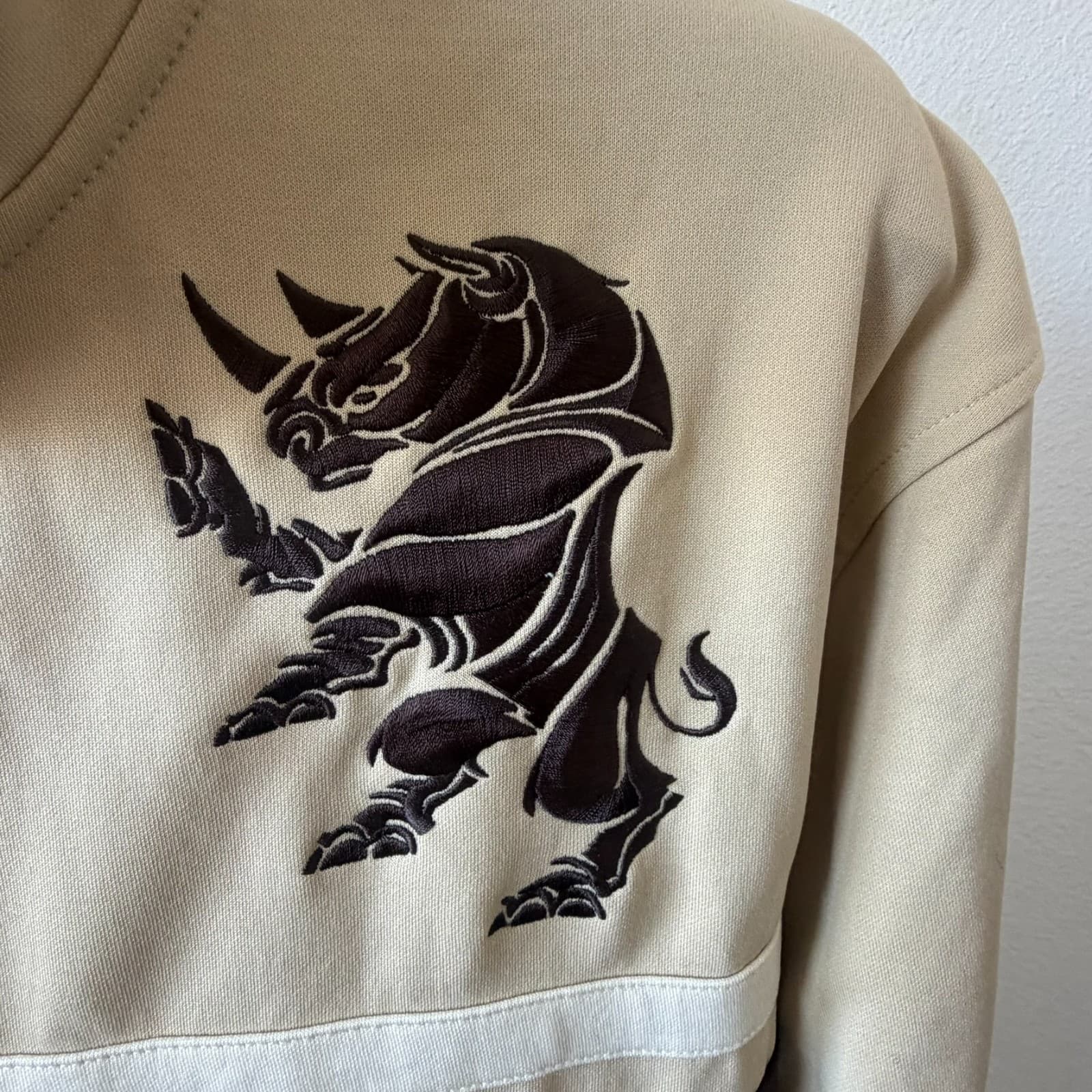 Ecko Unlimited Jacket Size L Beige Zip-Up Rhinoceros Graphic Y2K Performance - Thumbnail 3