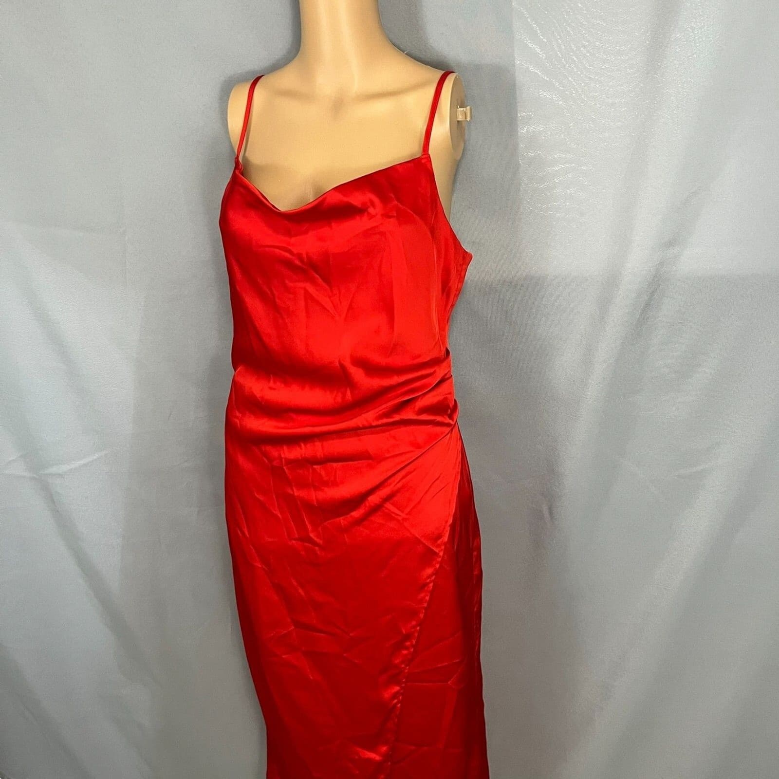 Red Satin Slip Dress Size Small Cowl Neck Midi Valentine’s Day Date Night Flirty - Thumbnail 10