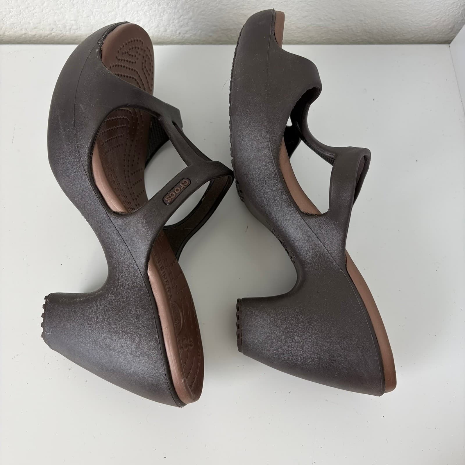 Crocs Cyprus Heel Sandals Womens 9 Brown T-Strap Block Heel Slides - Thumbnail 6