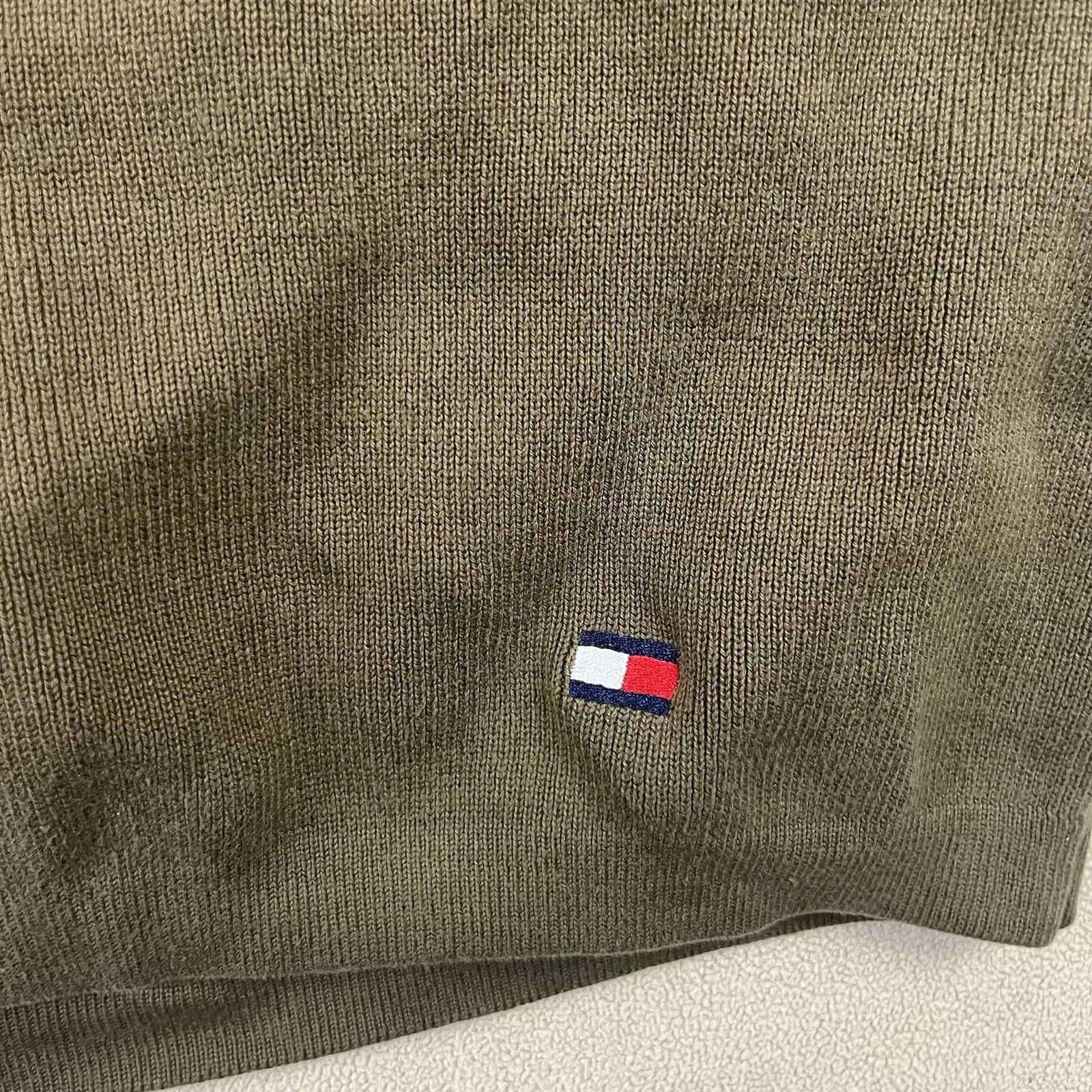 Tommy Hilfiger Mens Golf Sweater Vest Sz LG Olive Green Academia Ivy League Y2K - Thumbnail 3