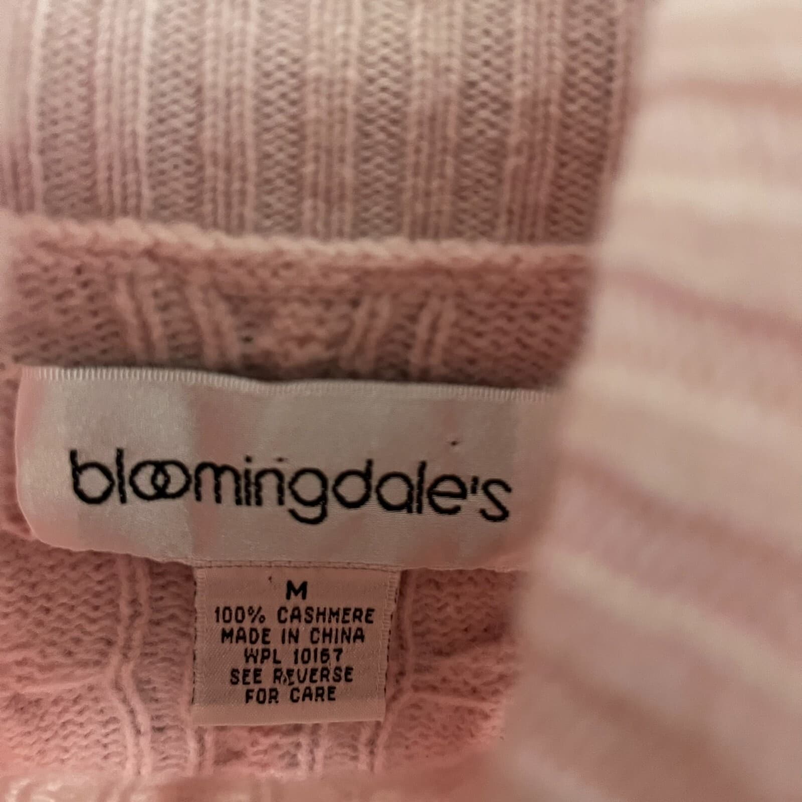 Bloomingdale's Sweater Women's Medium Pink 100% Cashmere Cable Knit Turtleneck - Thumbnail 4