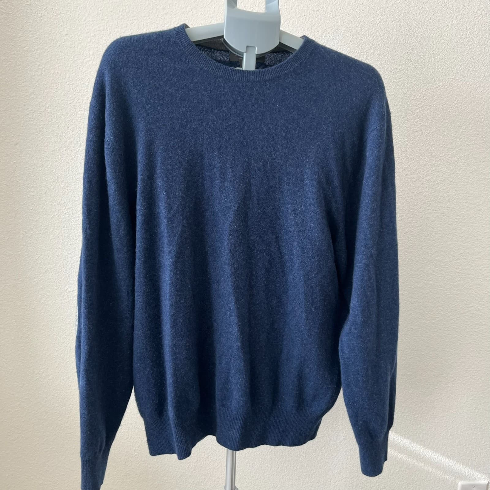 Daniel Cremieux Signature 100% Cashmere Sweater L Navy Blue Elbow Patch Luxury - Thumbnail 2