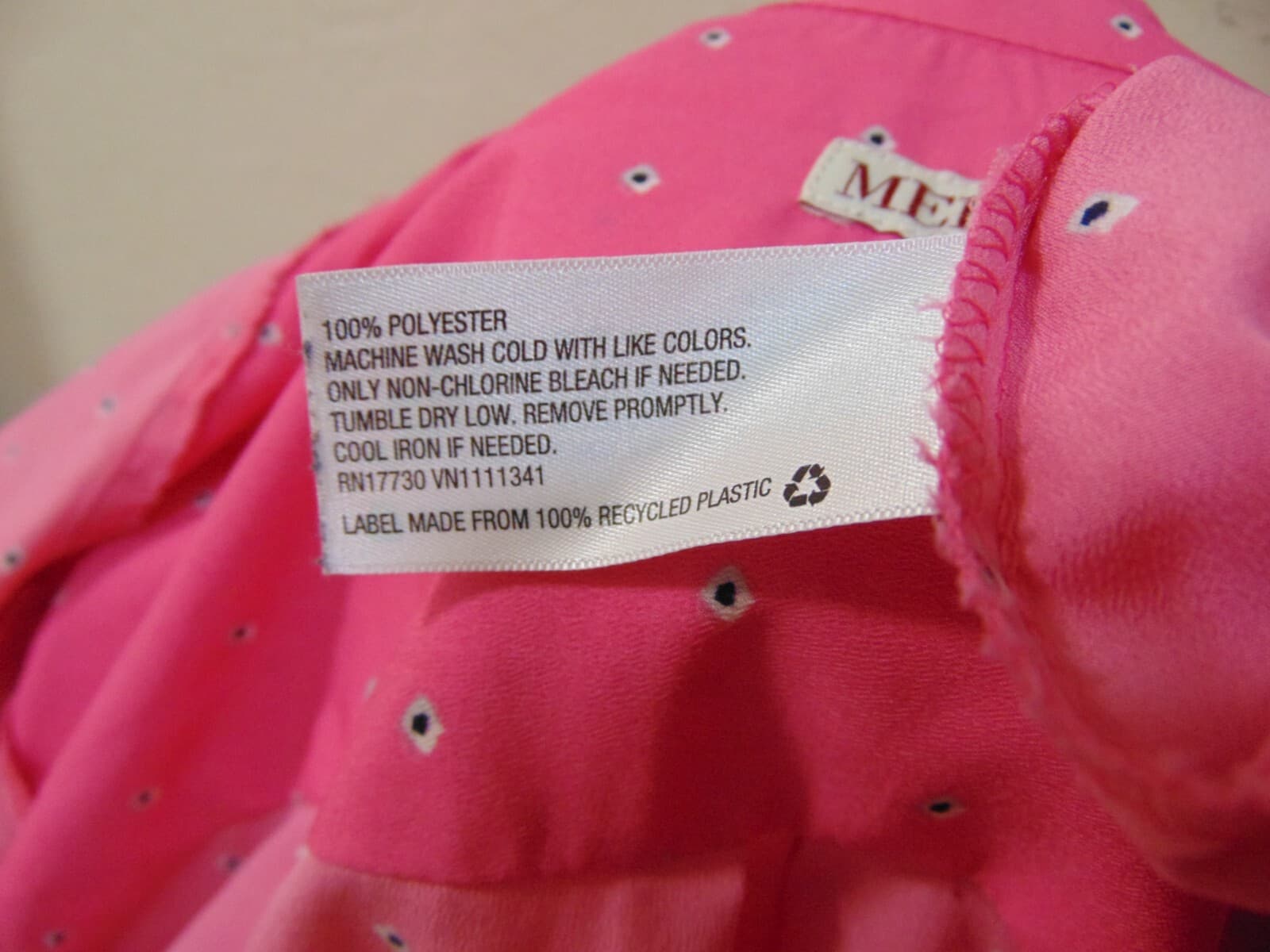 Merona Button Blouse Shirt Relaxed Fit Shrink Resistant Pink W/ Dots - Size XL - Thumbnail 8