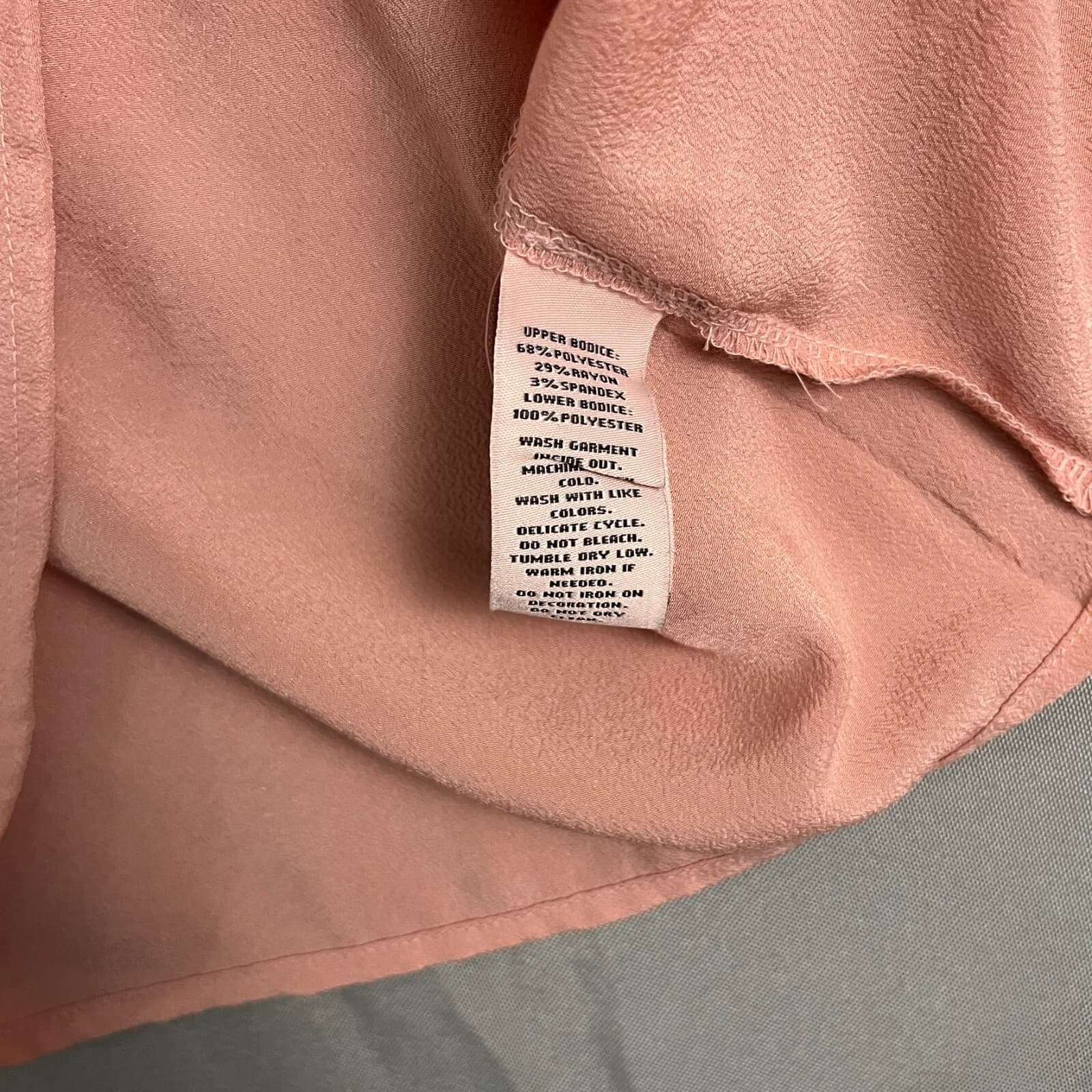 BUNDLE Women's Juicy Couture Size LG Performance Jacket and Soft Pink Blouse - Thumbnail 4