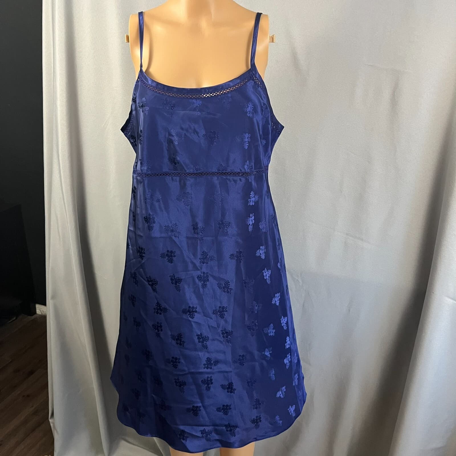VTG Valerie Stevens Intimates Chemise Nightgown Blue Floral Sleepwear Size LG - Thumbnail 5