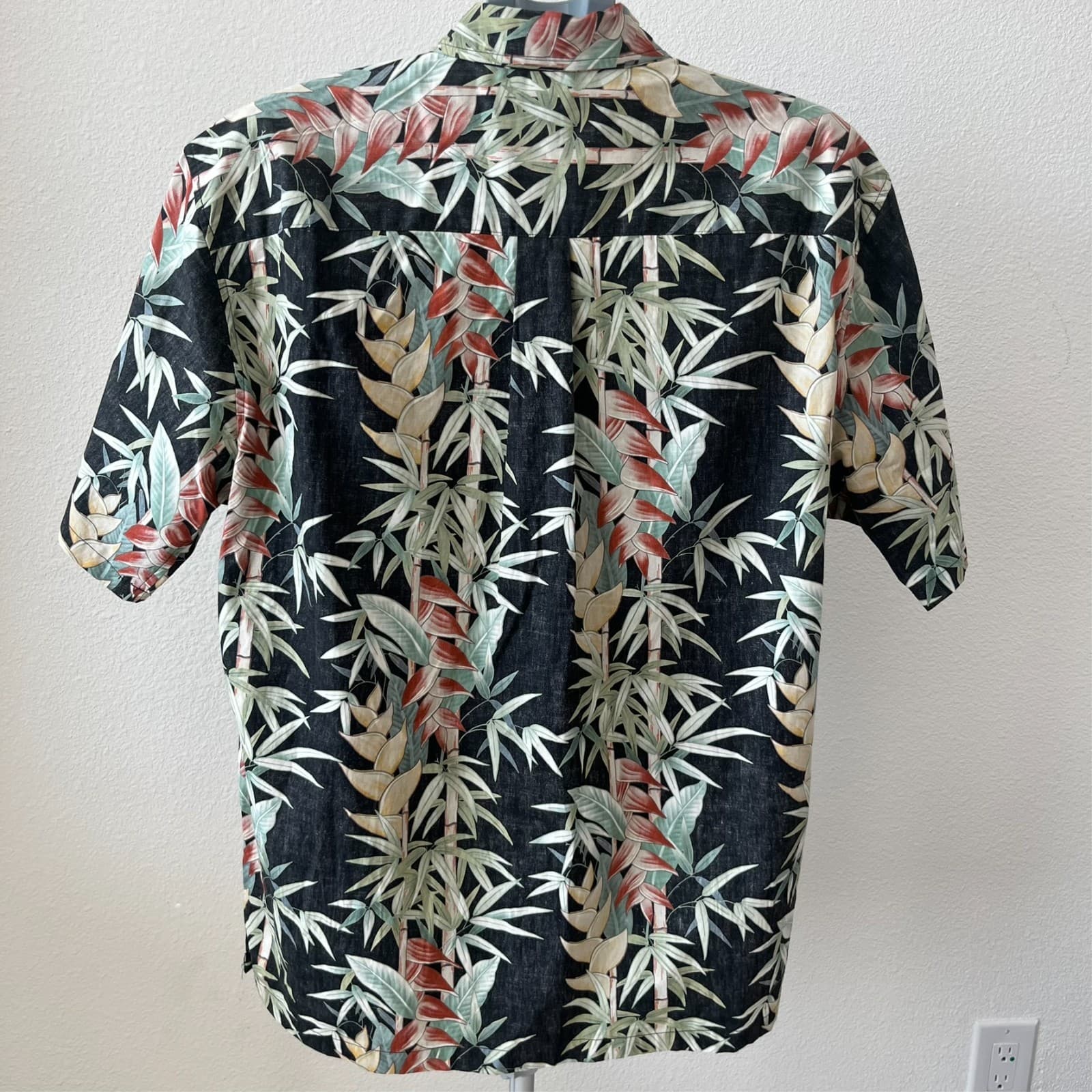 Cooke Street Honolulu Reverse Print Aloha Shirt Men LG Faded Tropical Black Leaf - Thumbnail 4