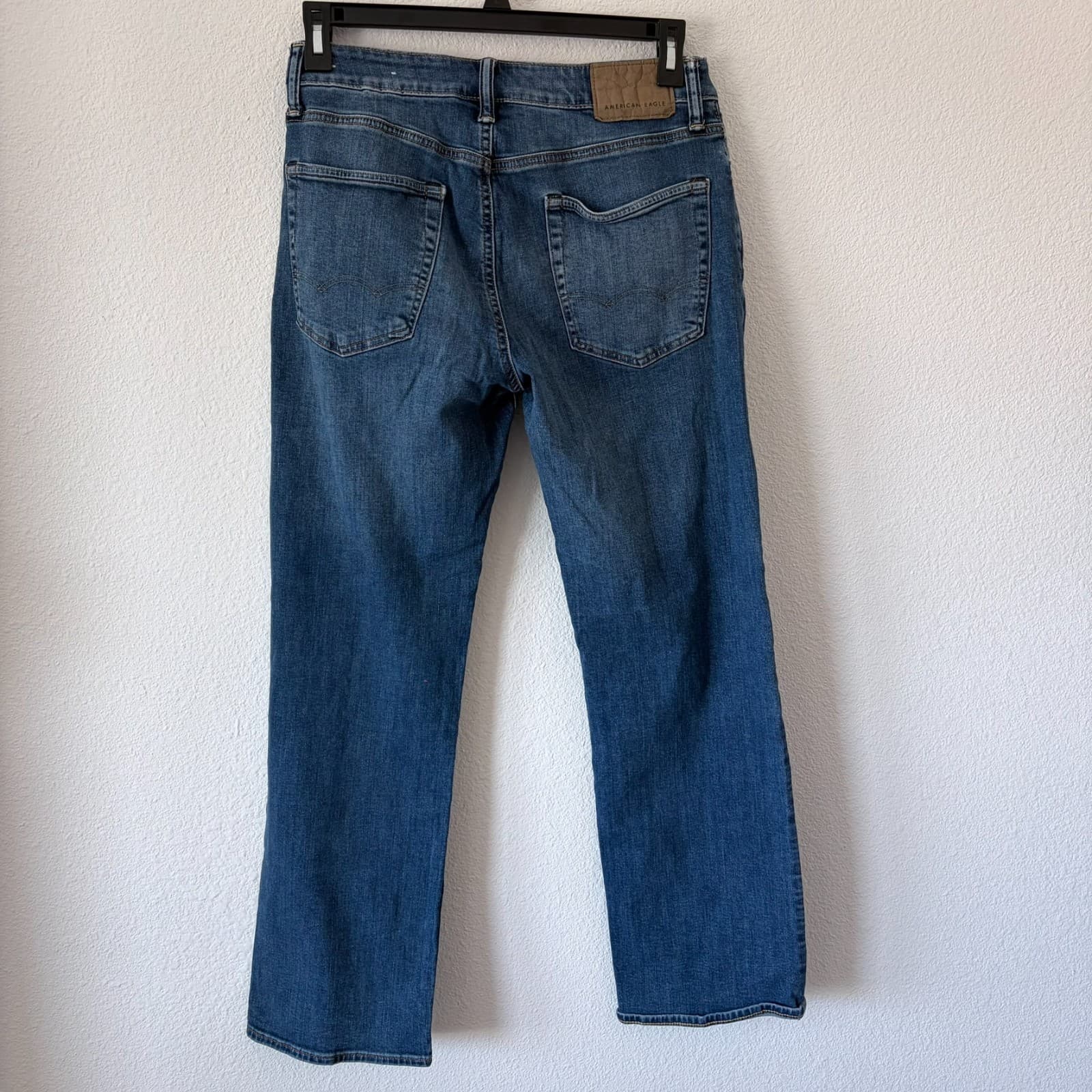 American Eagle Bootcut Jeans 31x32 Medium Wash 99% Cotton AE Denim Casual - Thumbnail 3
