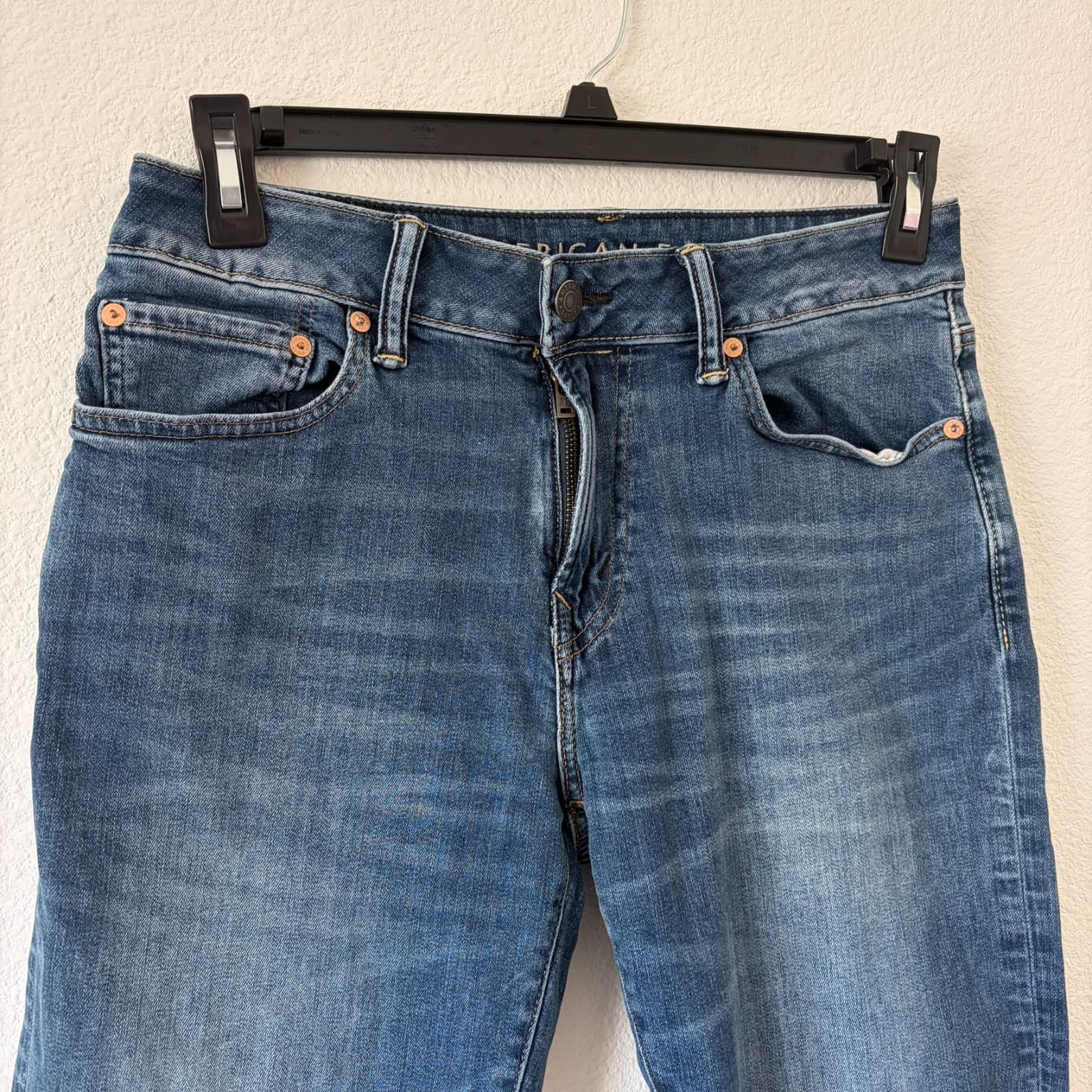 American Eagle Bootcut Jeans 31x32 Medium Wash 99% Cotton AE Denim Casual - Thumbnail 2