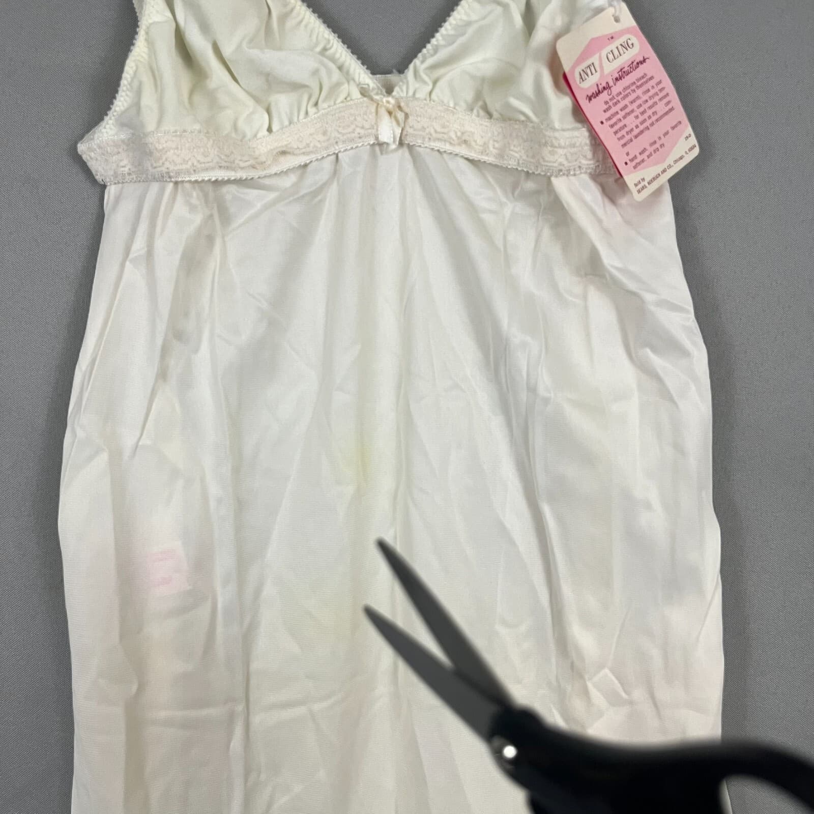 Vintage The Sears Doesnt Slip Nylon Anti-Cling Cream Maxi Slip Size 36 Deadstock - Thumbnail 4
