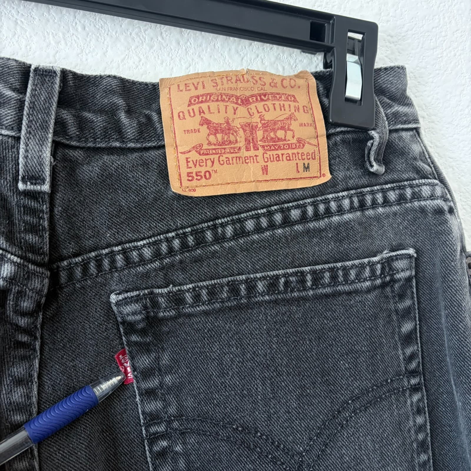 Vtg Levi’s 550 Women’s Black Jeans 14 MIS M Relaxed Fit Tapered Leg Y2K Mexico - Thumbnail 2