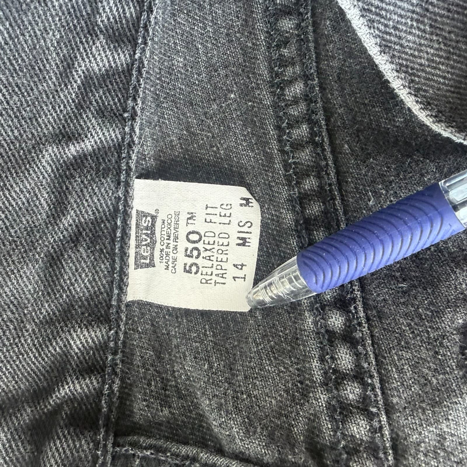 Vtg Levi’s 550 Women’s Black Jeans 14 MIS M Relaxed Fit Tapered Leg Y2K Mexico - Thumbnail 3