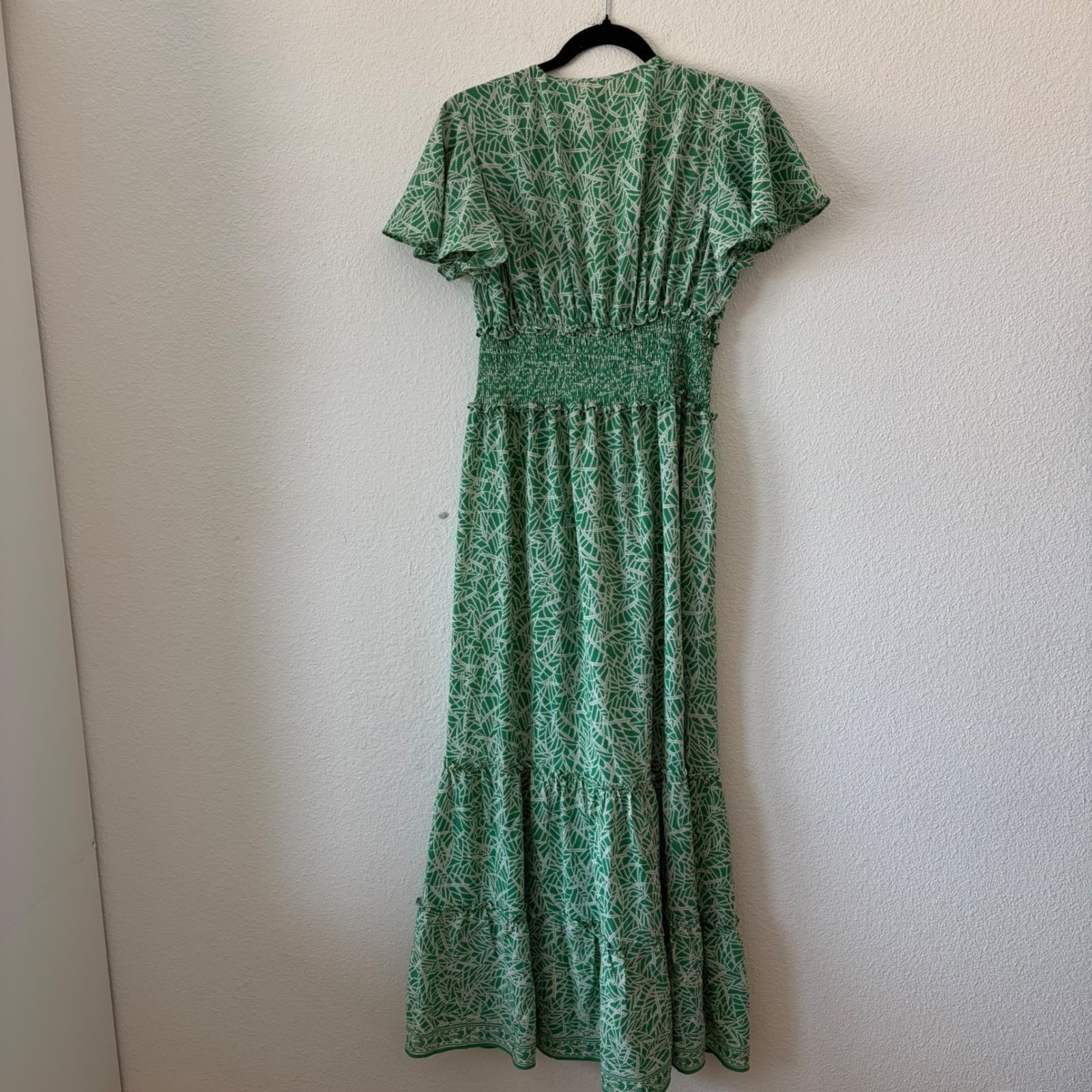 Max Studio Maxi Dress Womens Medium Green White Geometric Leaf Smocked Tiered - Thumbnail 5