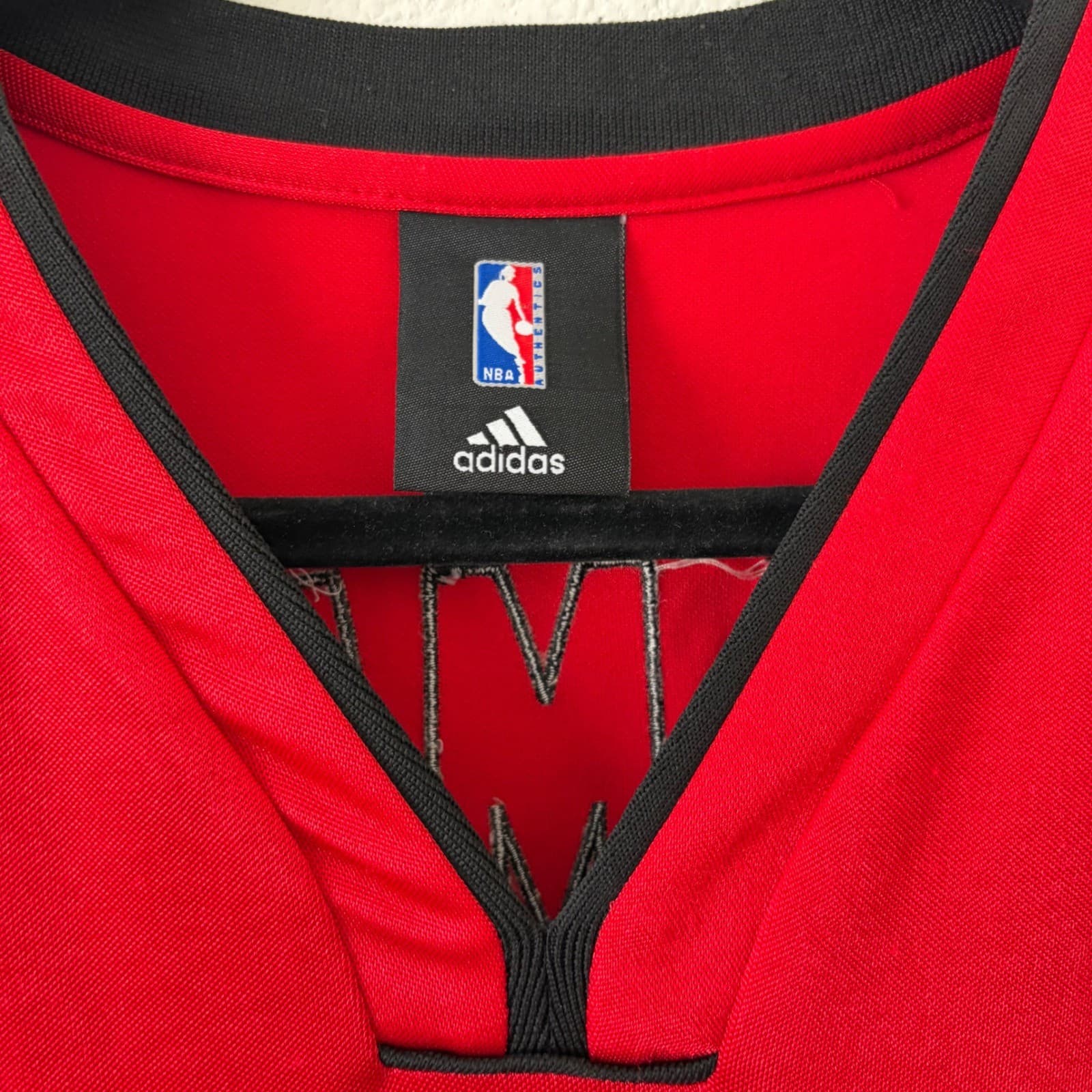 Adidas Miami Heat LeBron James Jersey Mens 52 XL Red NBA Swingman #6 - Thumbnail 4