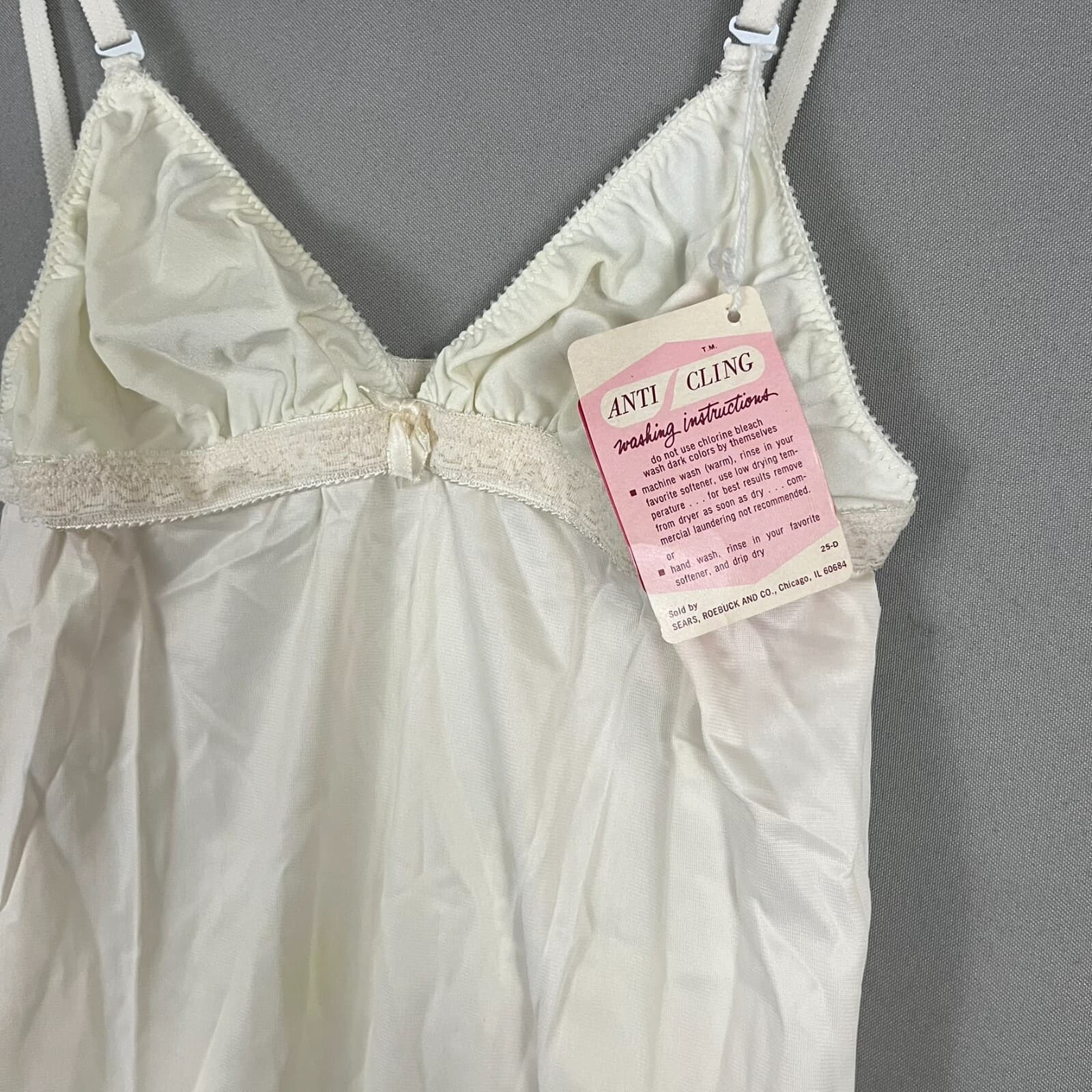 Vintage The Sears Doesnt Slip Nylon Anti-Cling Cream Maxi Slip Size 36 Deadstock - Thumbnail 3