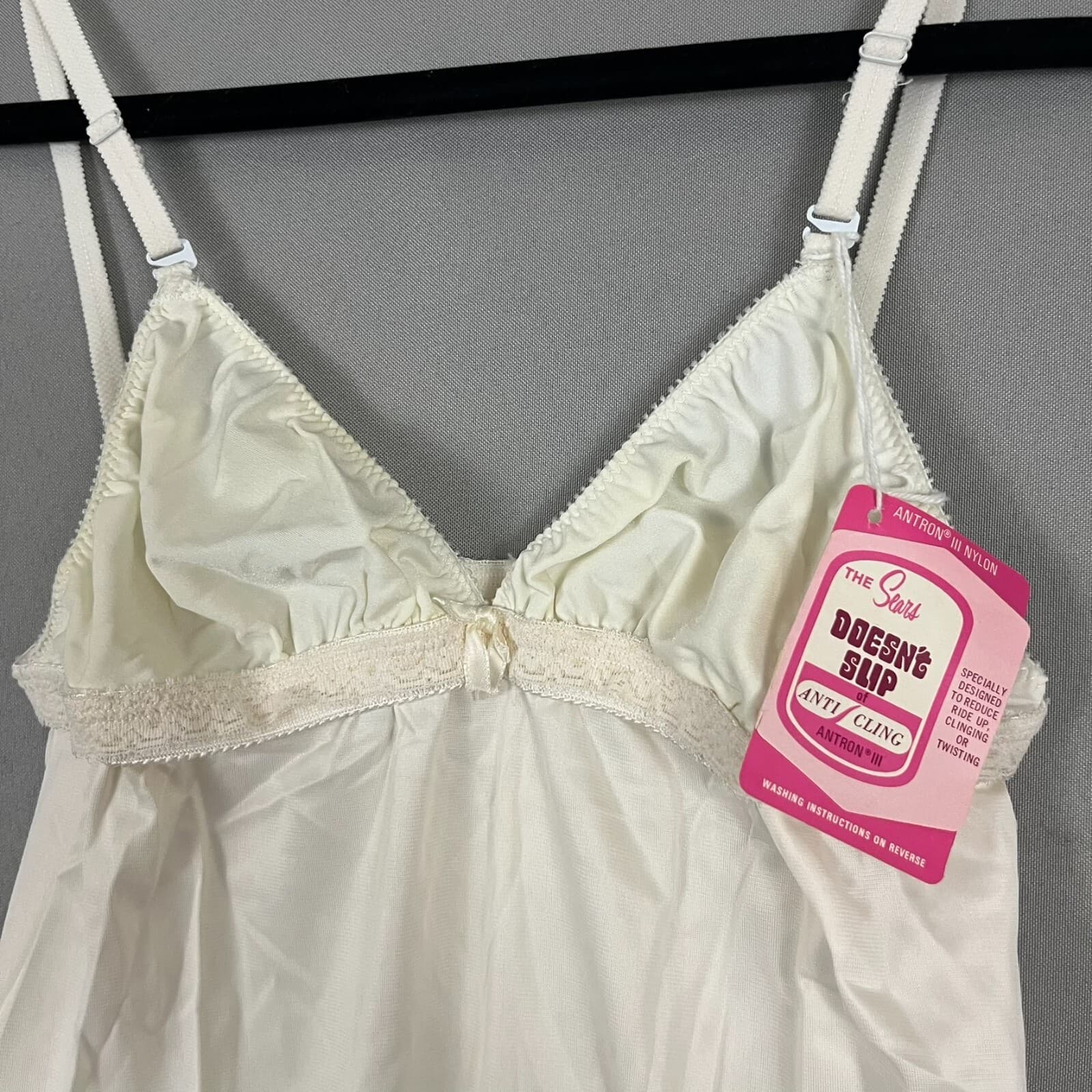 Vintage The Sears Doesnt Slip Nylon Anti-Cling Cream Maxi Slip Size 36 Deadstock - Thumbnail 2