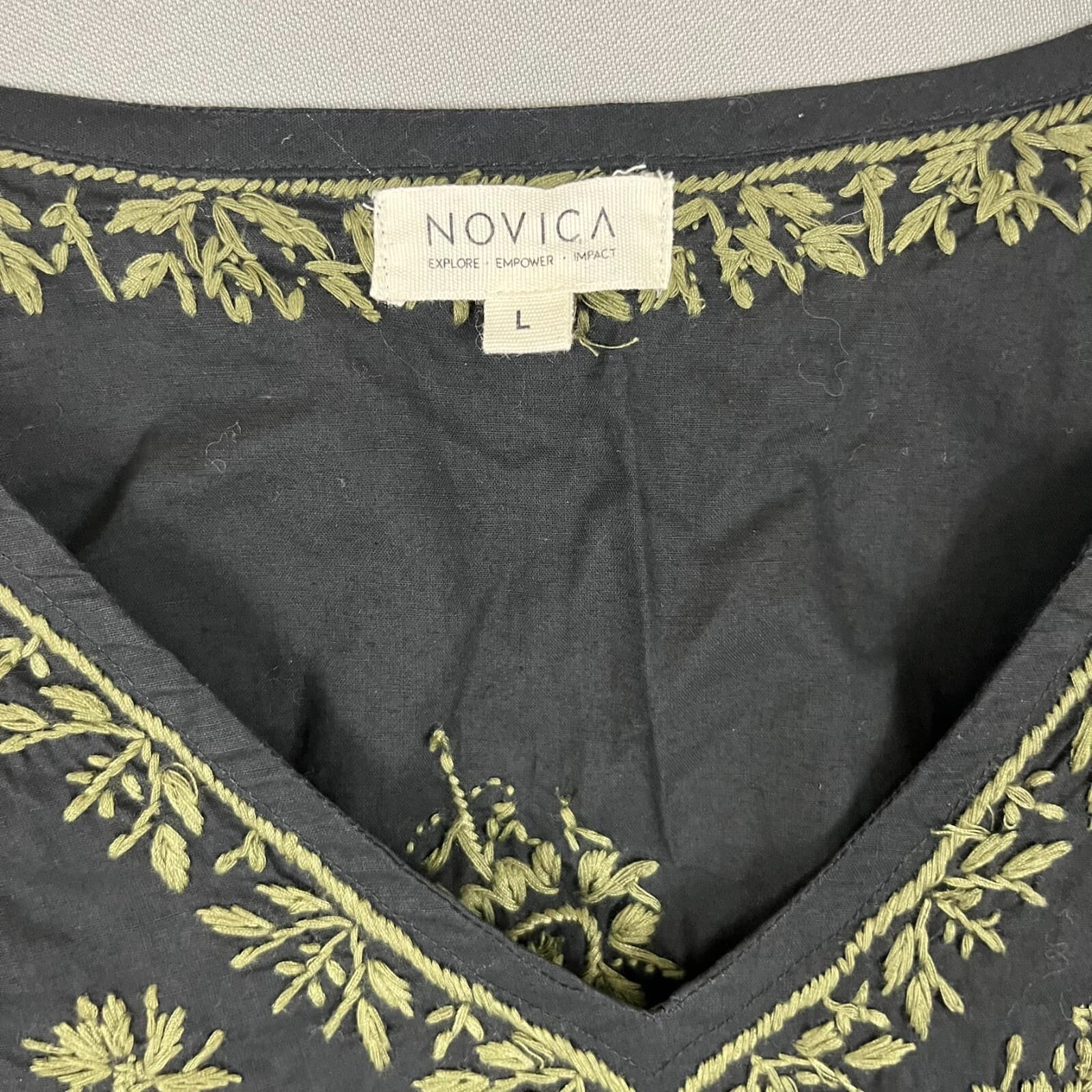 Novica Black & Sage Green LG Cotton Tunic with Hand Embroidered Details Boho - Thumbnail 4