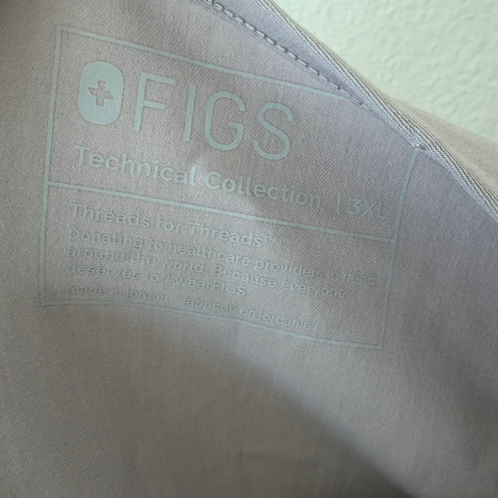 FIGS Catarina Scrub Top Womens 3XL Mauve One-Pocket V-Neck Technical 1000211 - Thumbnail 3