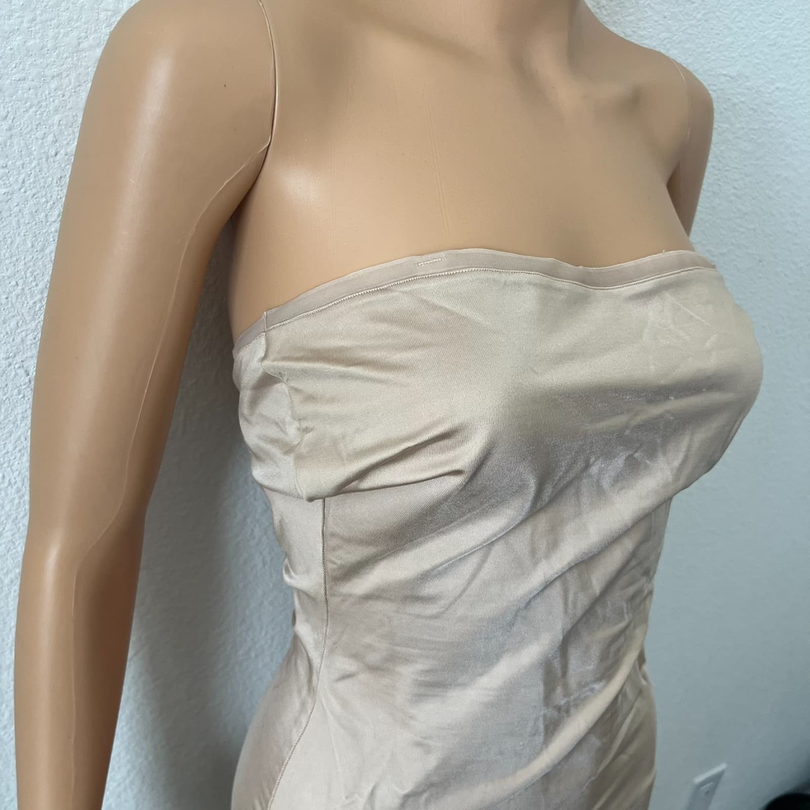 SPANX L Strapless Slip Tan Beige Simplicity Convertible No Straps Shapewear - Thumbnail 3